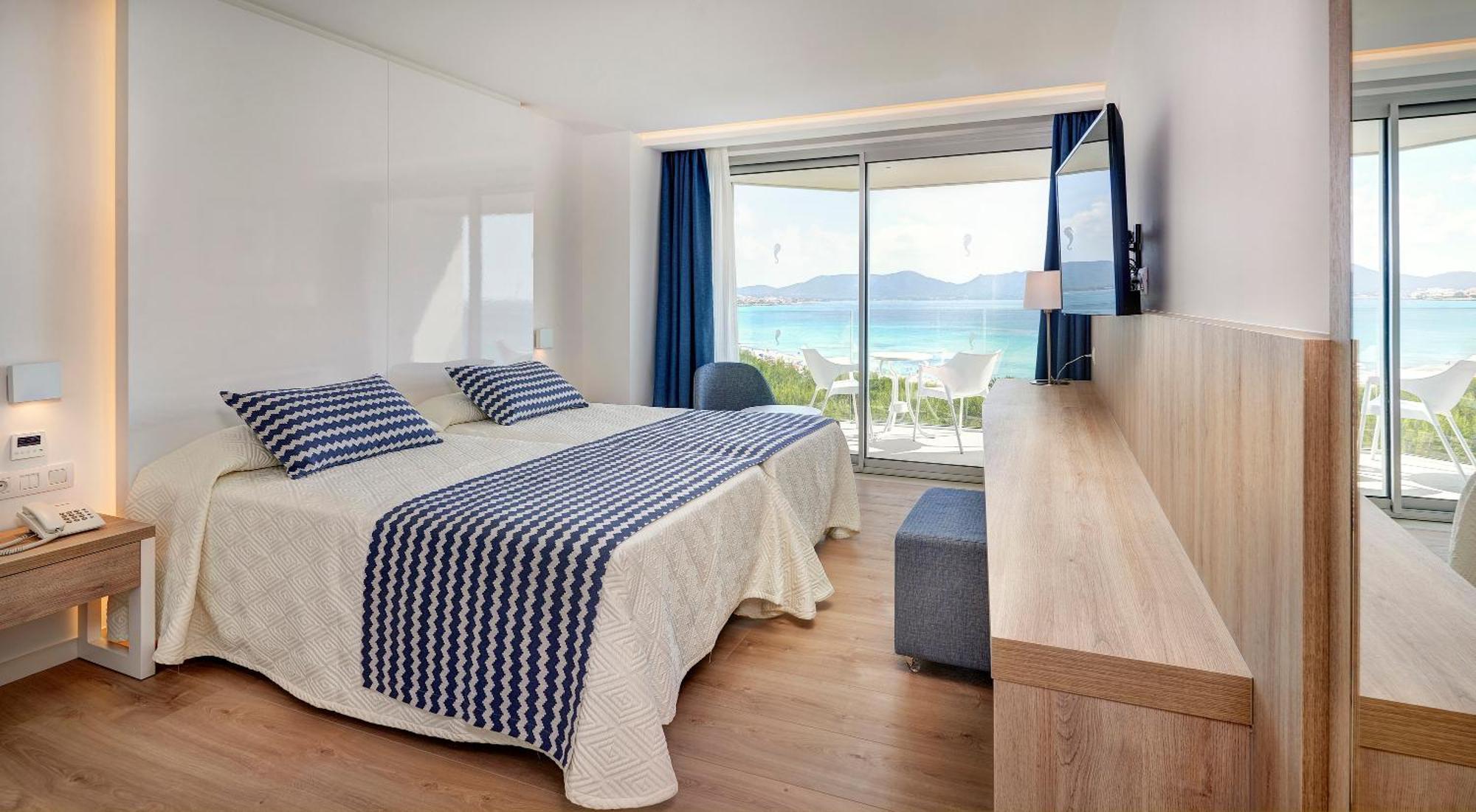 Hotel Hipotels Bahia Cala Millor - Adults Only 4*