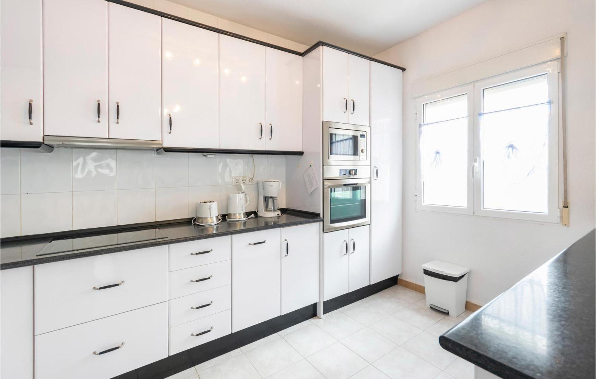 3 Bedroom Lovely In