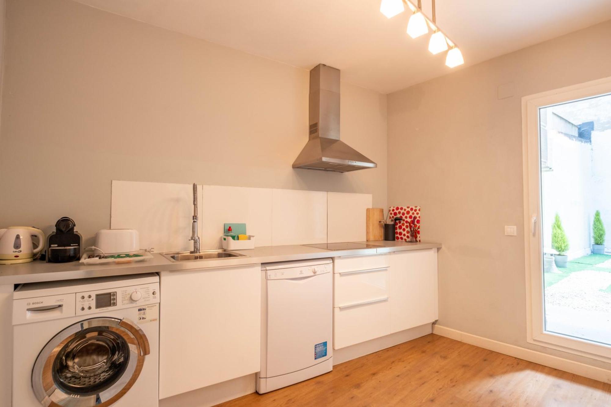 Coso Apartment *