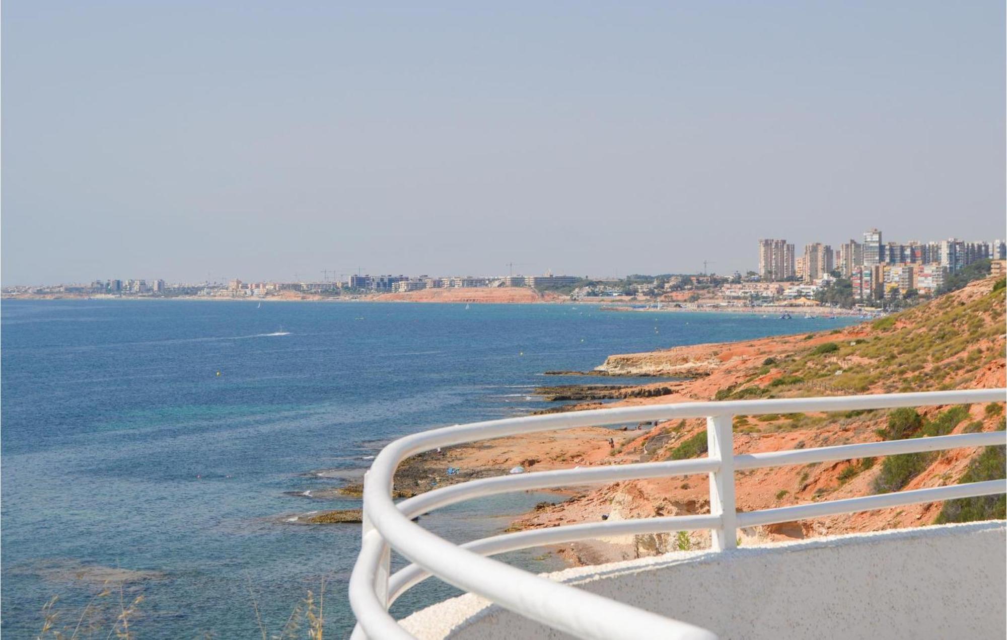 2 Bedroom Gorgeous In Orihuela Costa Dehesa de Campoamor (Orihuela Costa)