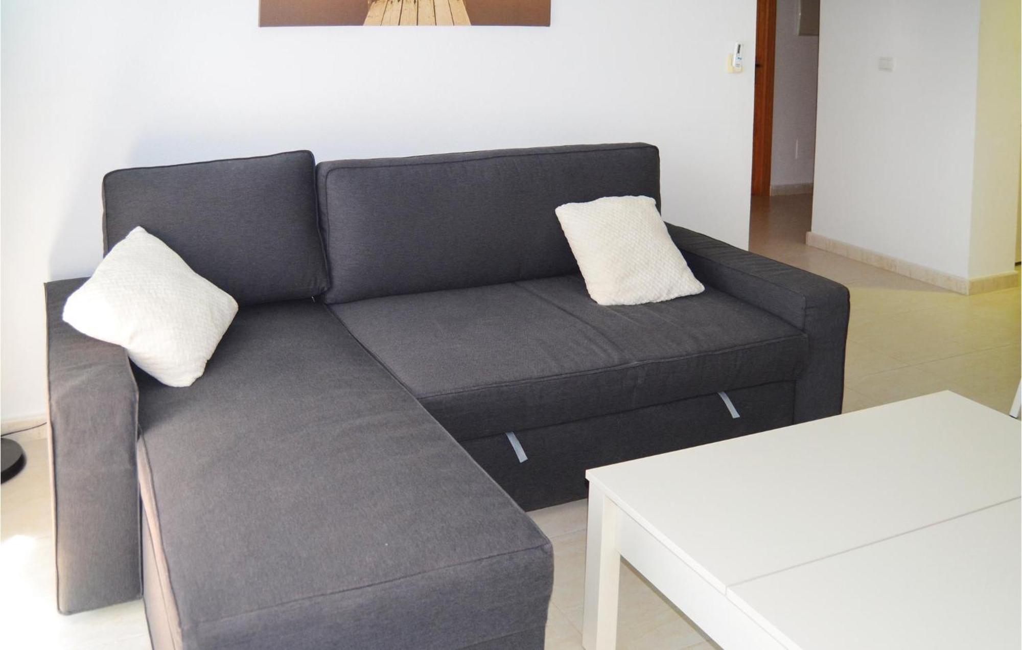 Apartment 2 Bedroom Gorgeous In Orihuela Costa