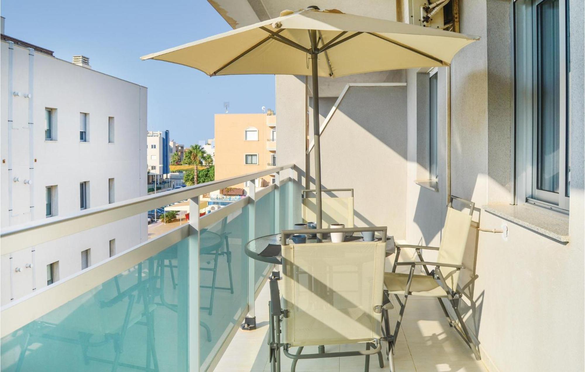2 Bedroom Gorgeous In Orihuela Costa *