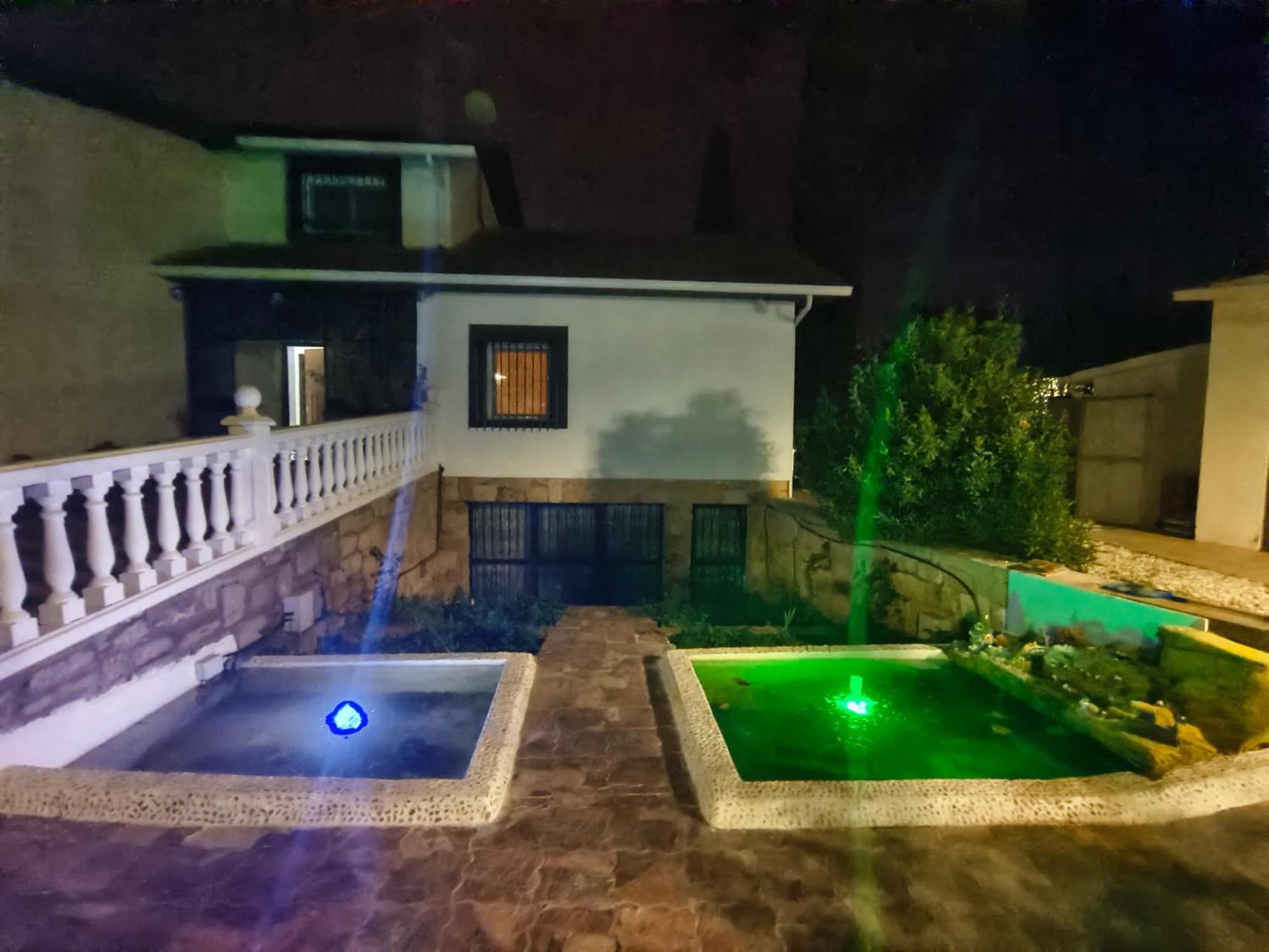 Casa De Sol, Piscina Y Jacuzzi En De Madrid