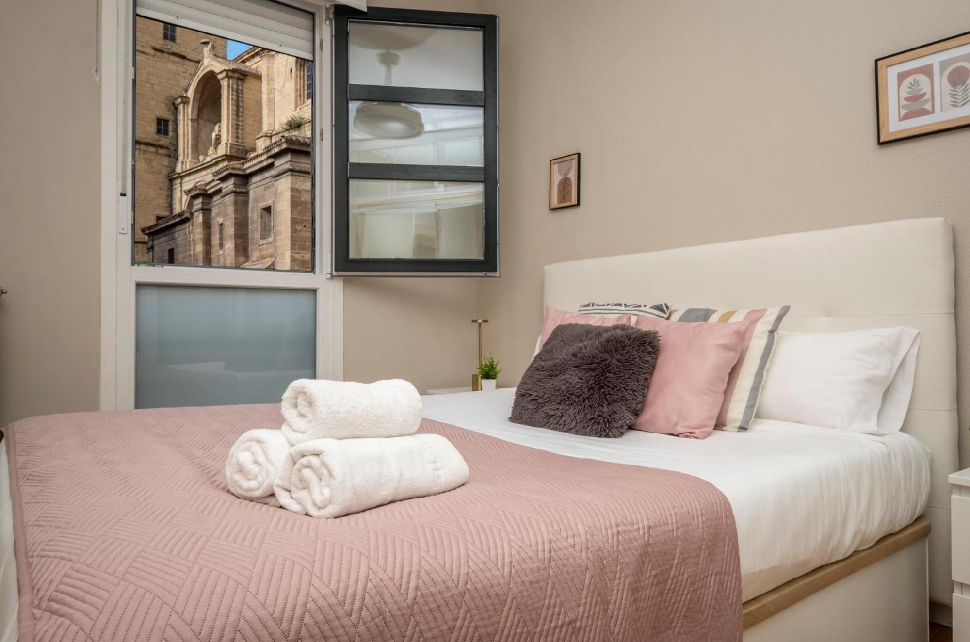 Santiago Tower Aire Ac Casco Antiguo By