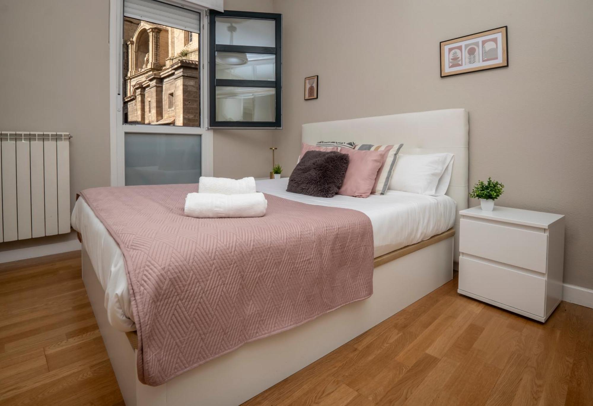 Santiago Tower Aire Ac Casco Antiguo By Apartment