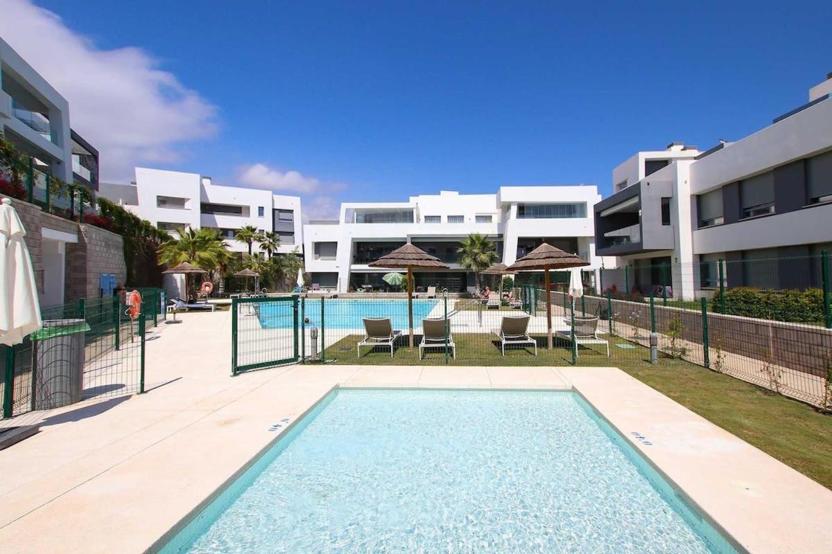 3 Bedroom Penthouse Vanian Gardens - * Estepona
