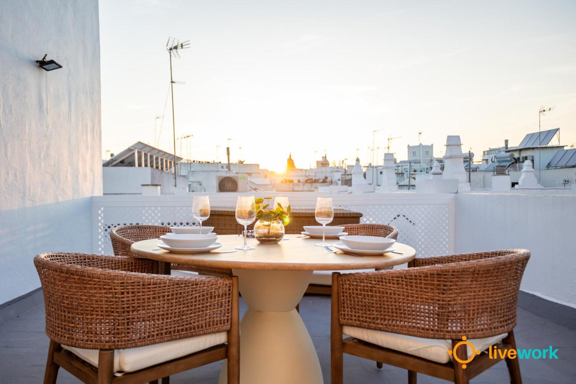 Terrace By Livework Apartment