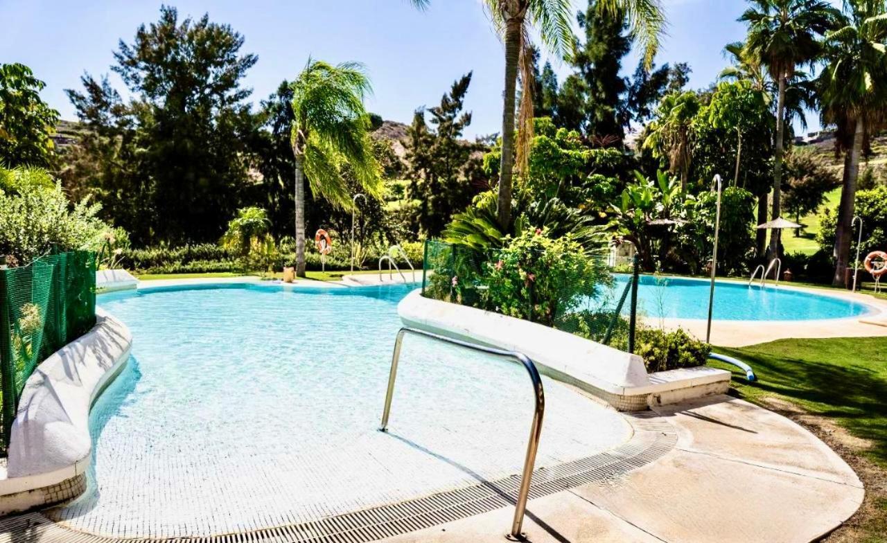 Kirsi Calanova Grand Golf Apartamento