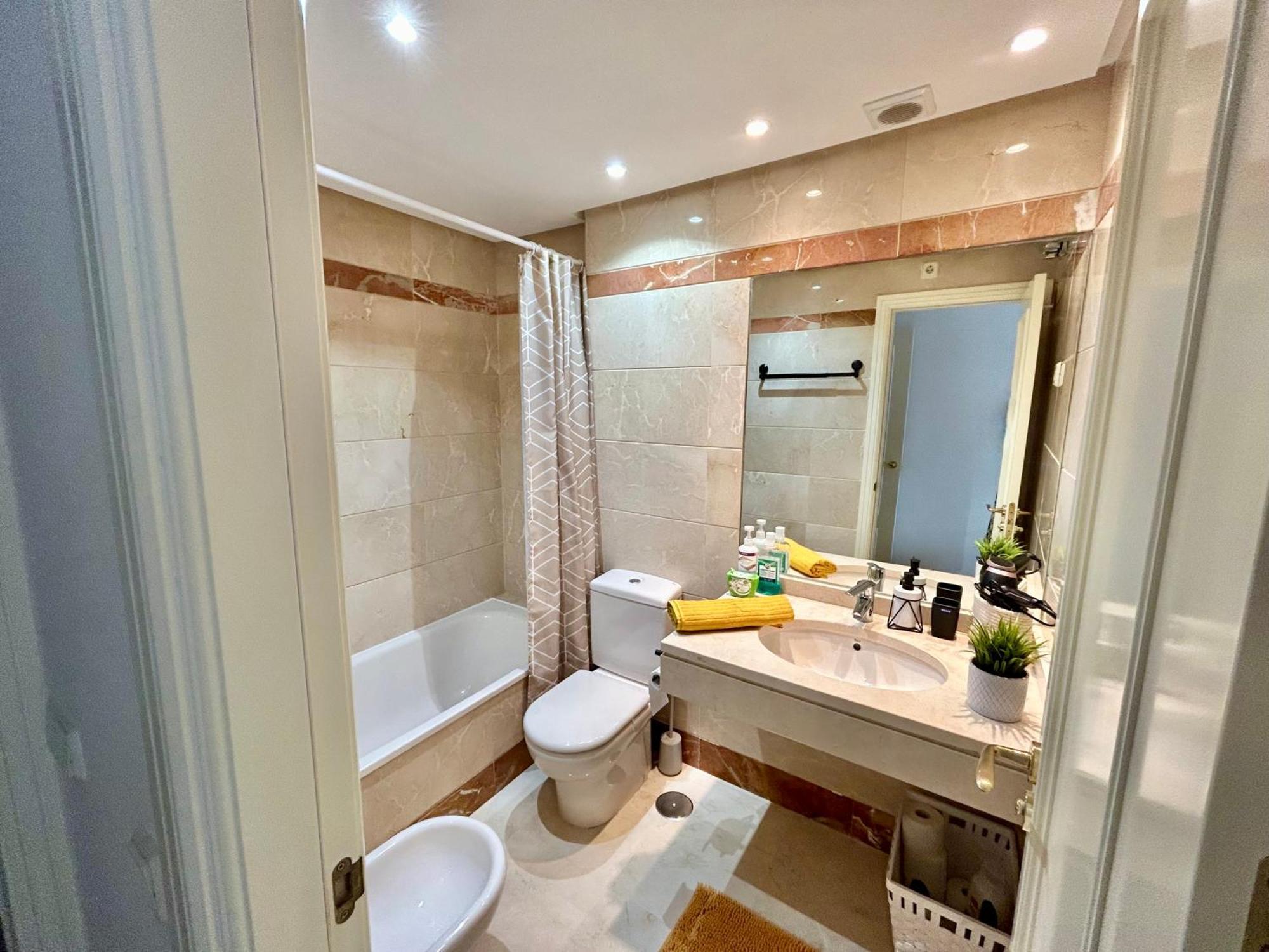 Kirsi Calanova Grand Golf Apartamento Mijas