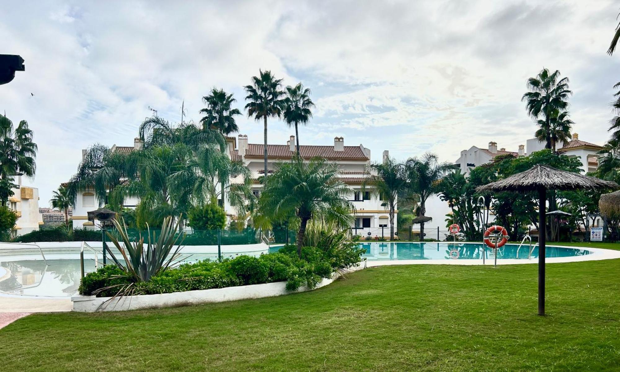 Kirsi Calanova Grand Golf Apartamento Mijas