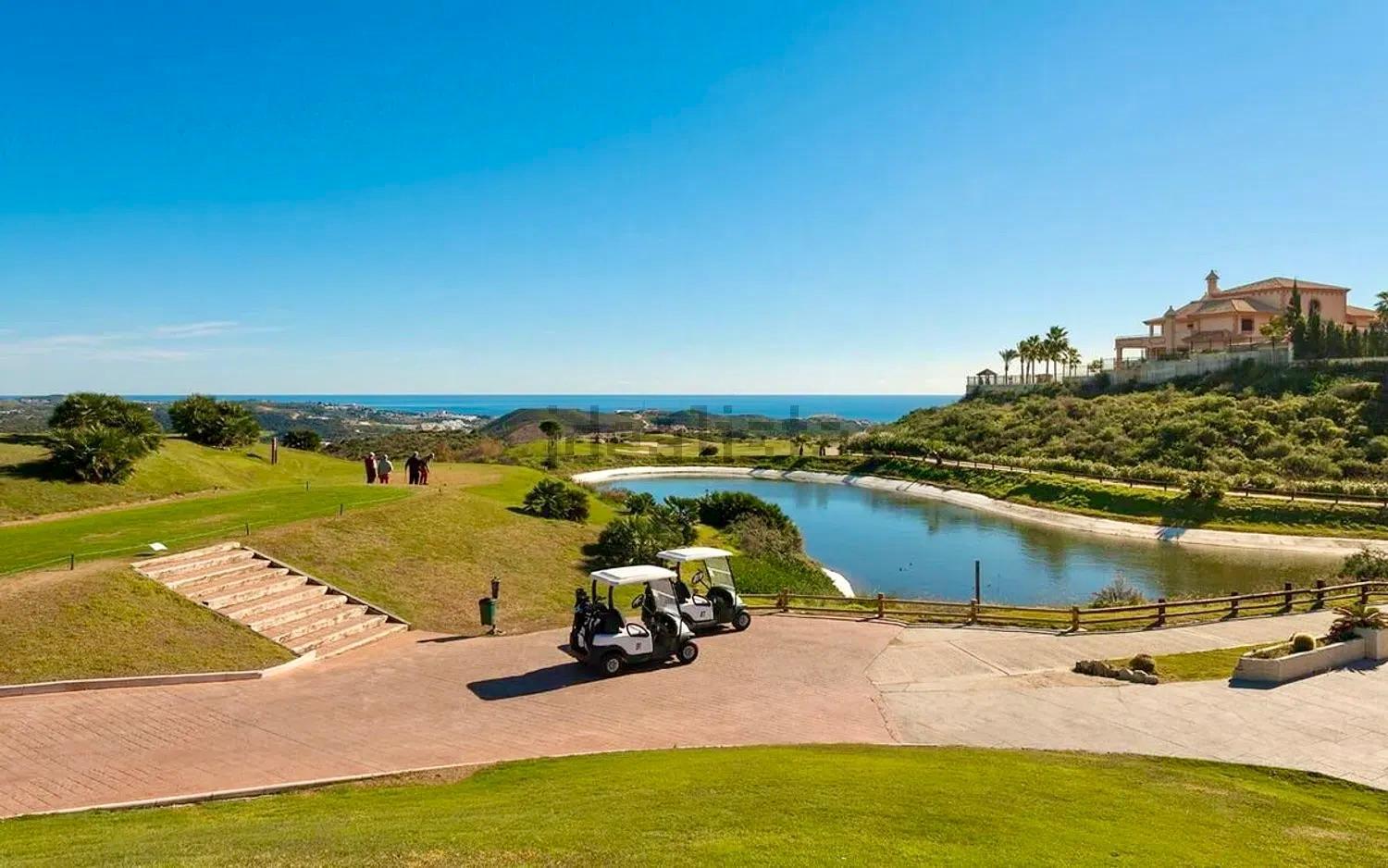 Kirsi Calanova Grand Golf * Mijas