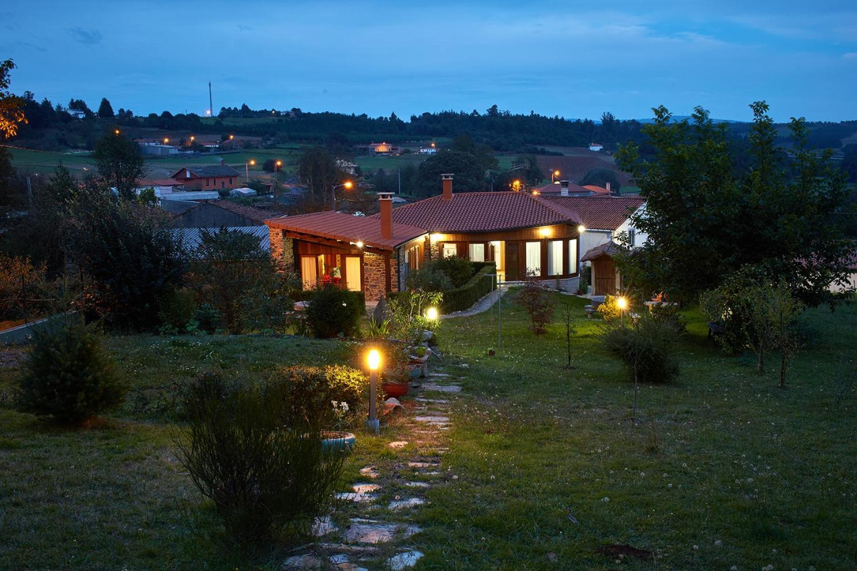 Casa Souto De Abajo Adaptada Santiso