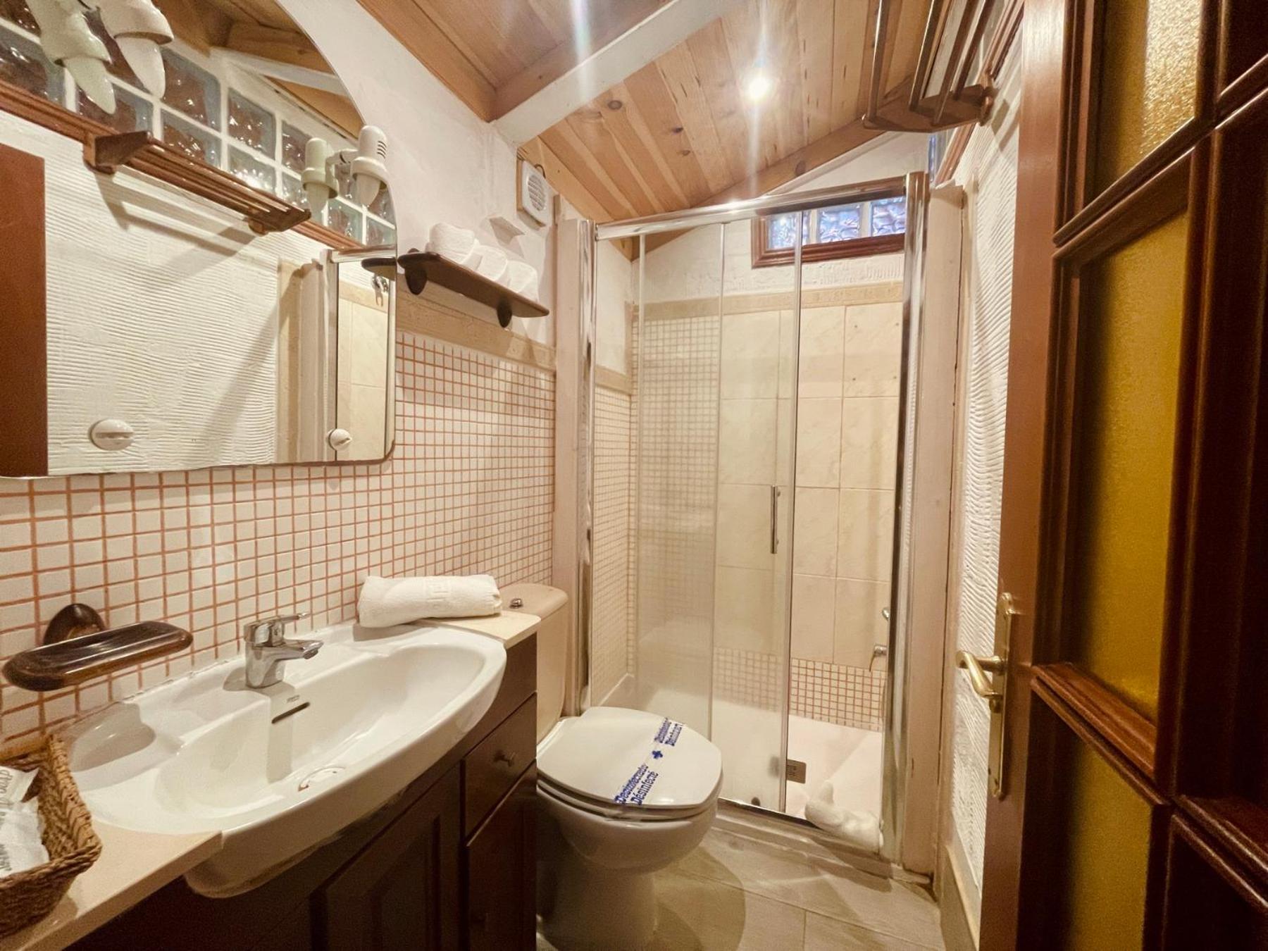 La Buhardilla Del Refugio Hotel