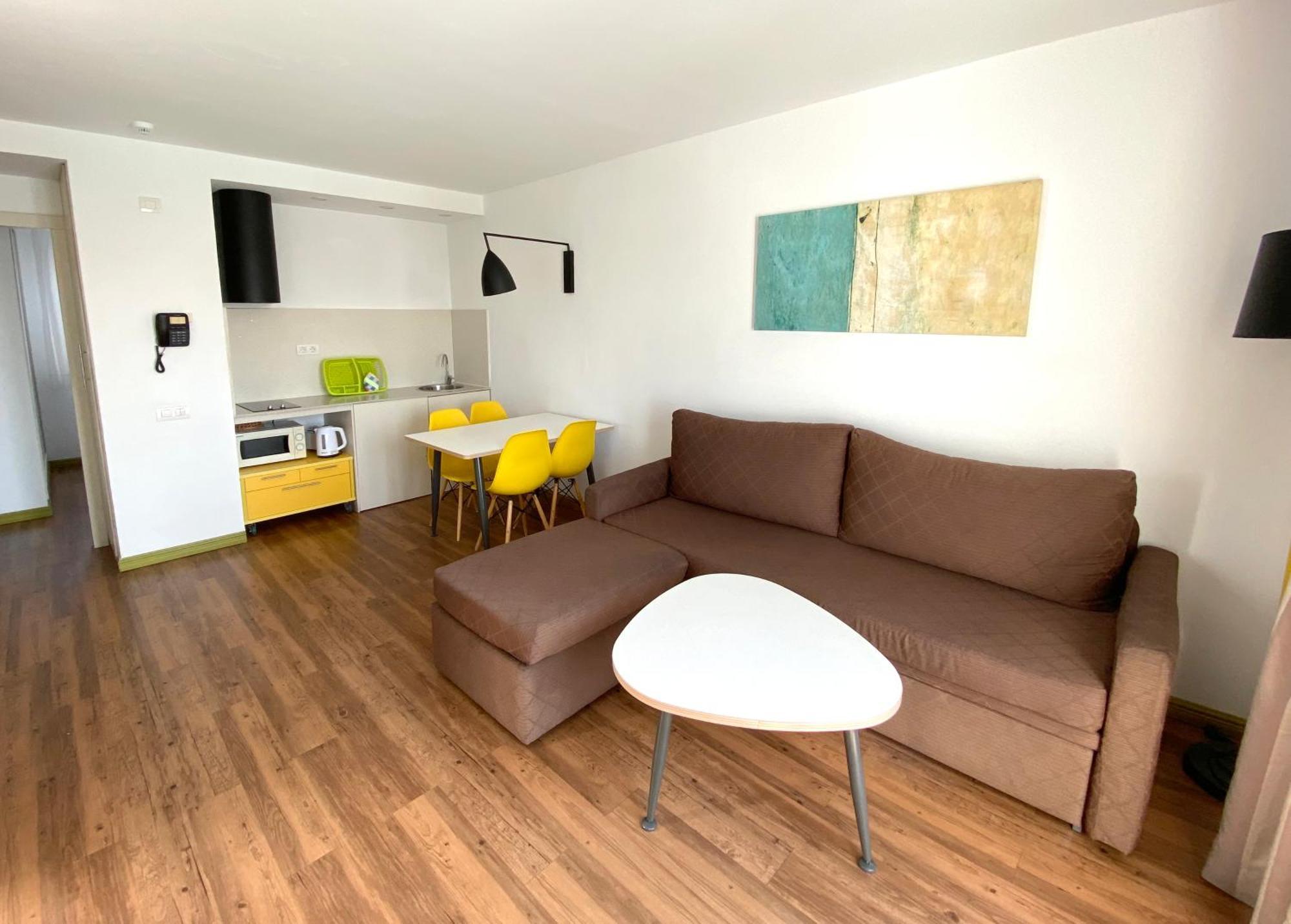 Hotel Plaza Palmeras 4*