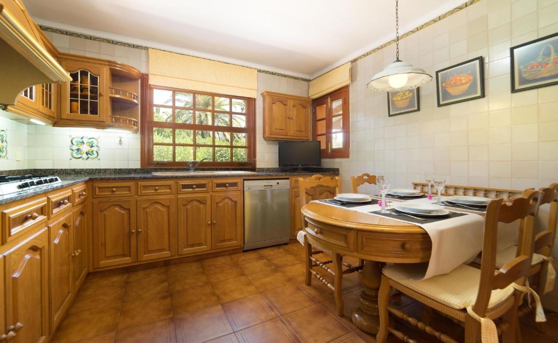 Сasa de vacaciones Schoenes Haus Mit Pool Direkt Am Costa De Los Pinos