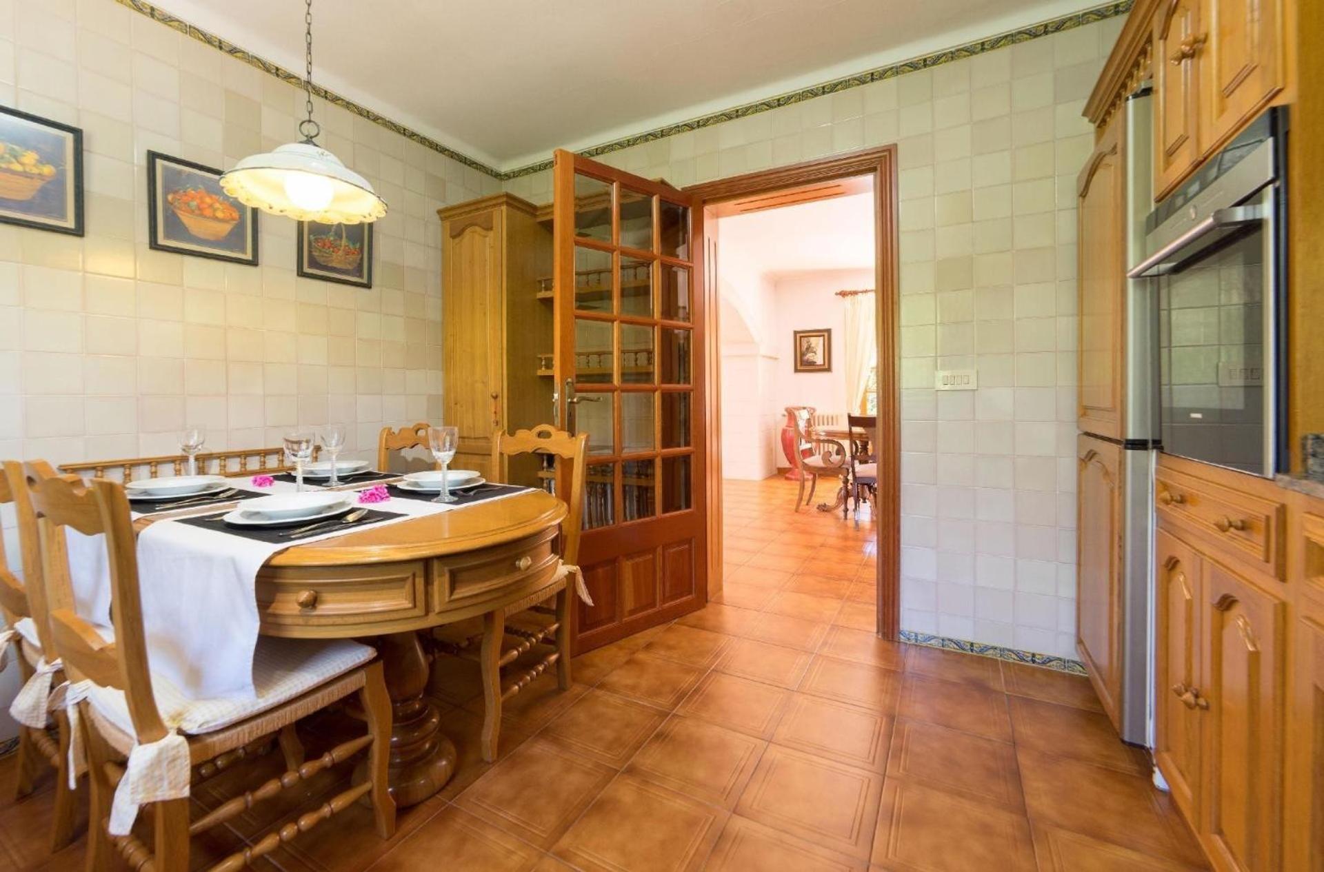Сasa de vacaciones Schoenes Haus Mit Pool Direkt Am