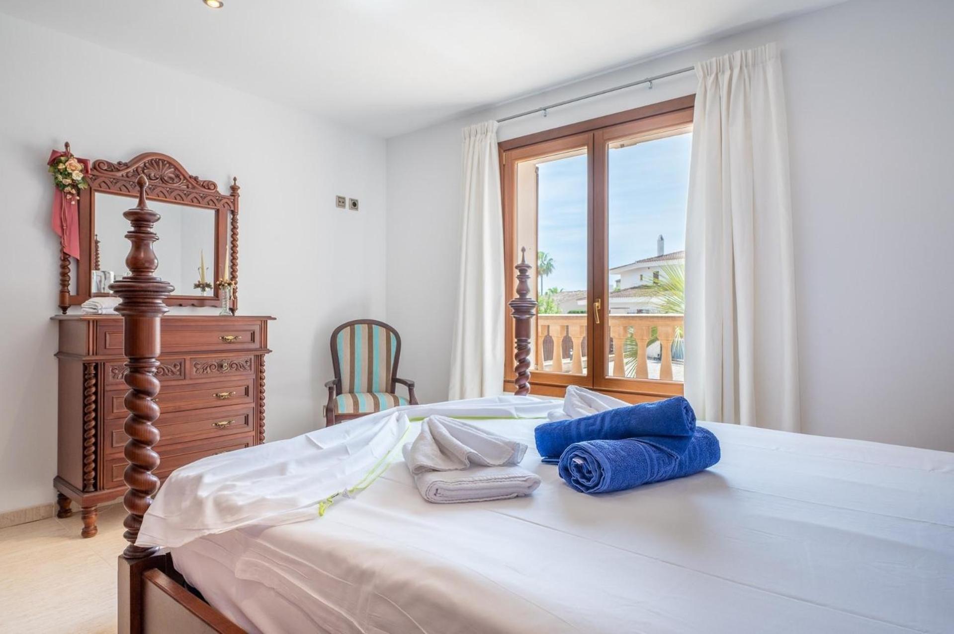 Сasa de vacaciones Mit Privatpool Fuer 10 Personen Ca 288 Qm In Sa Coma, Mallorca Suedostkueste Von Mallorca