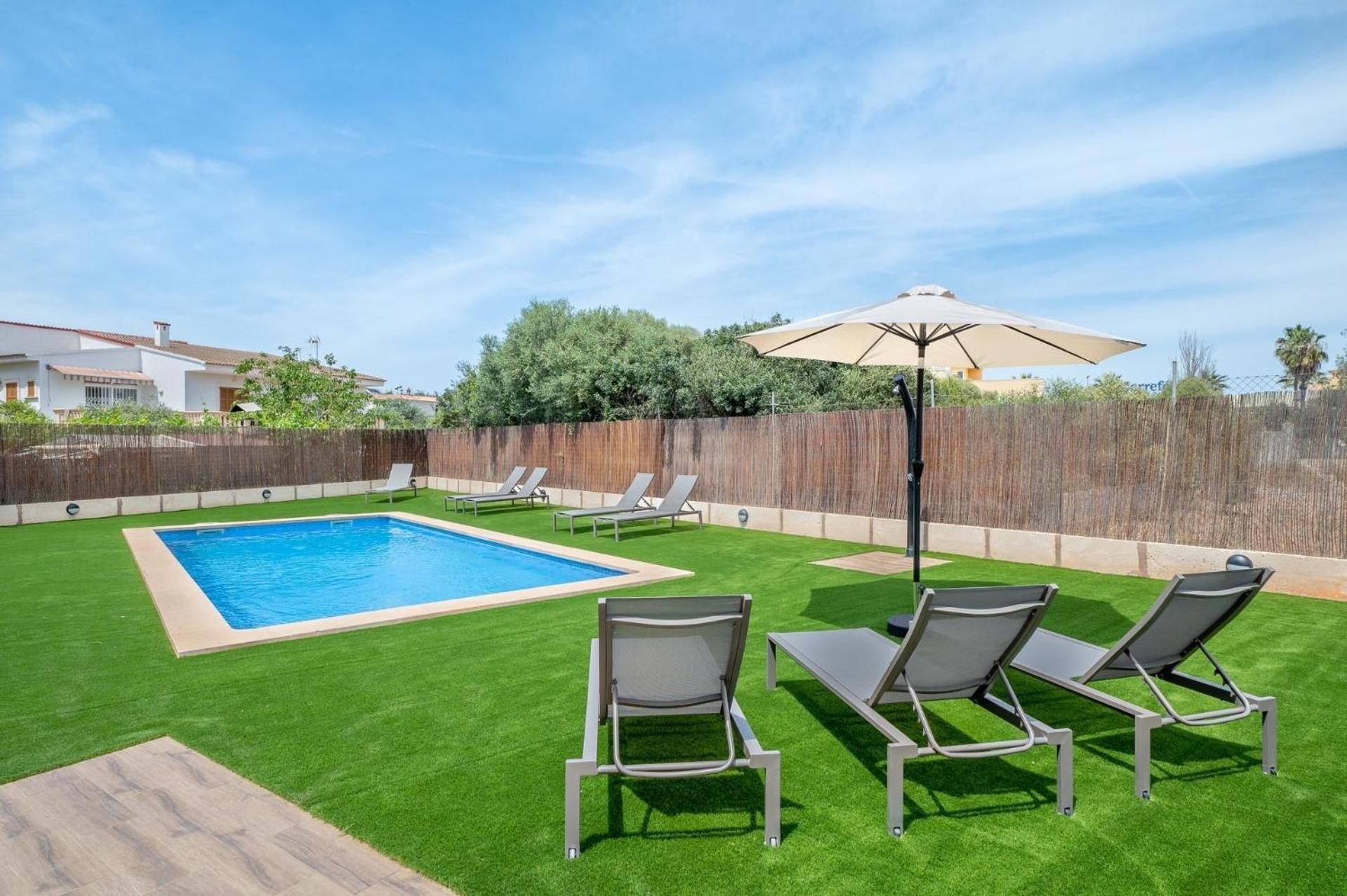 Сasa de vacaciones Mit Privatpool Fuer 10 Personen Ca 288 Qm In Sa Coma, Mallorca Suedostkueste Von Mallorca *