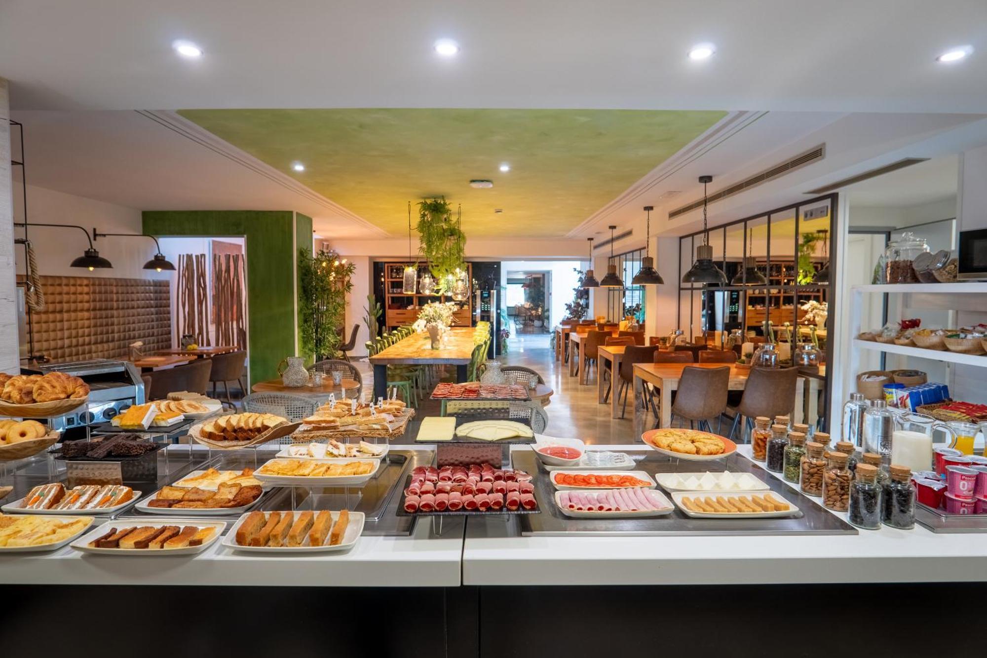 Cuevas - Adults Only Hotel 4*