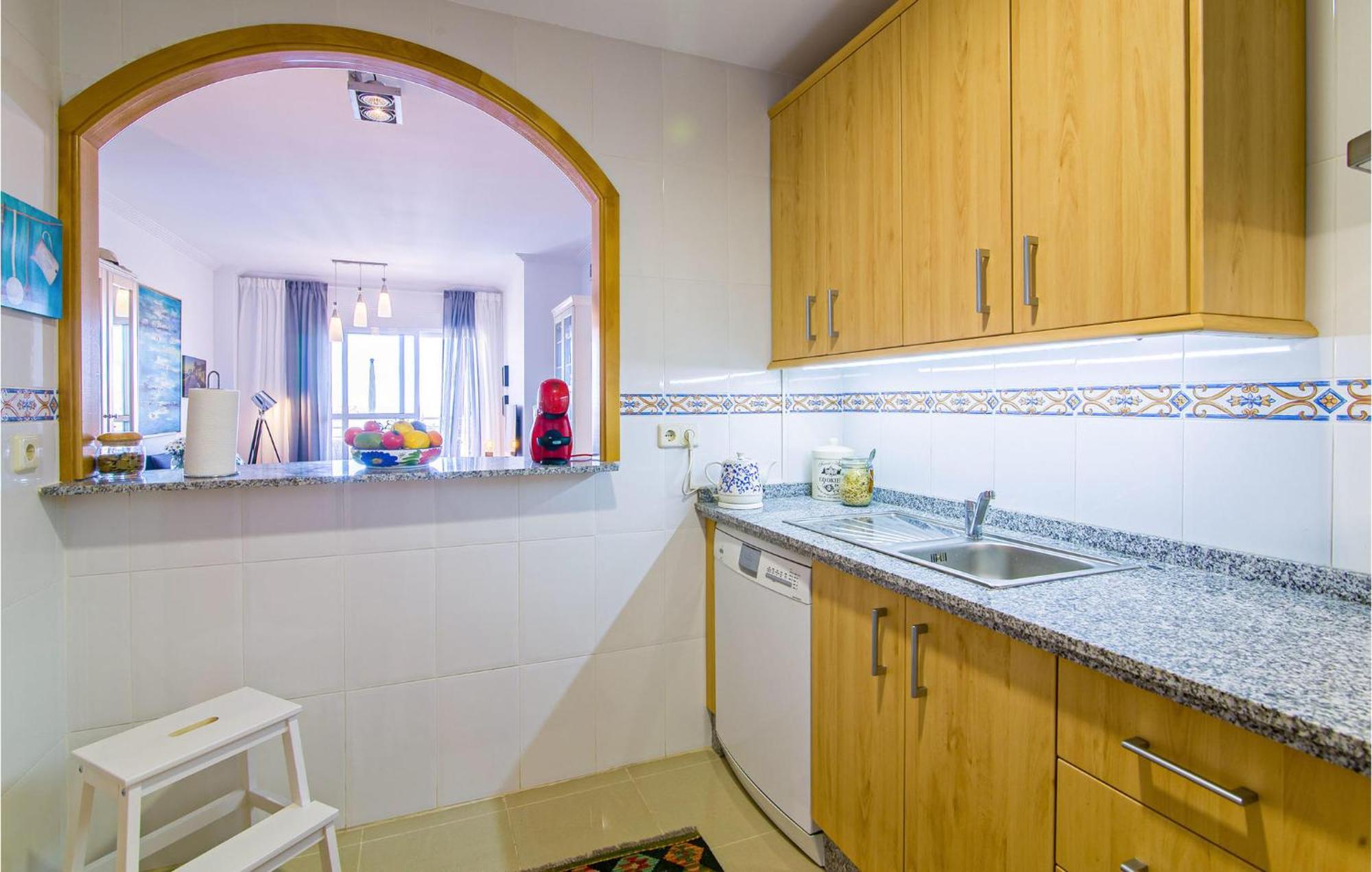 2 Bedroom Cozy In Sabinillas Apartment San Luis de Sabinillas