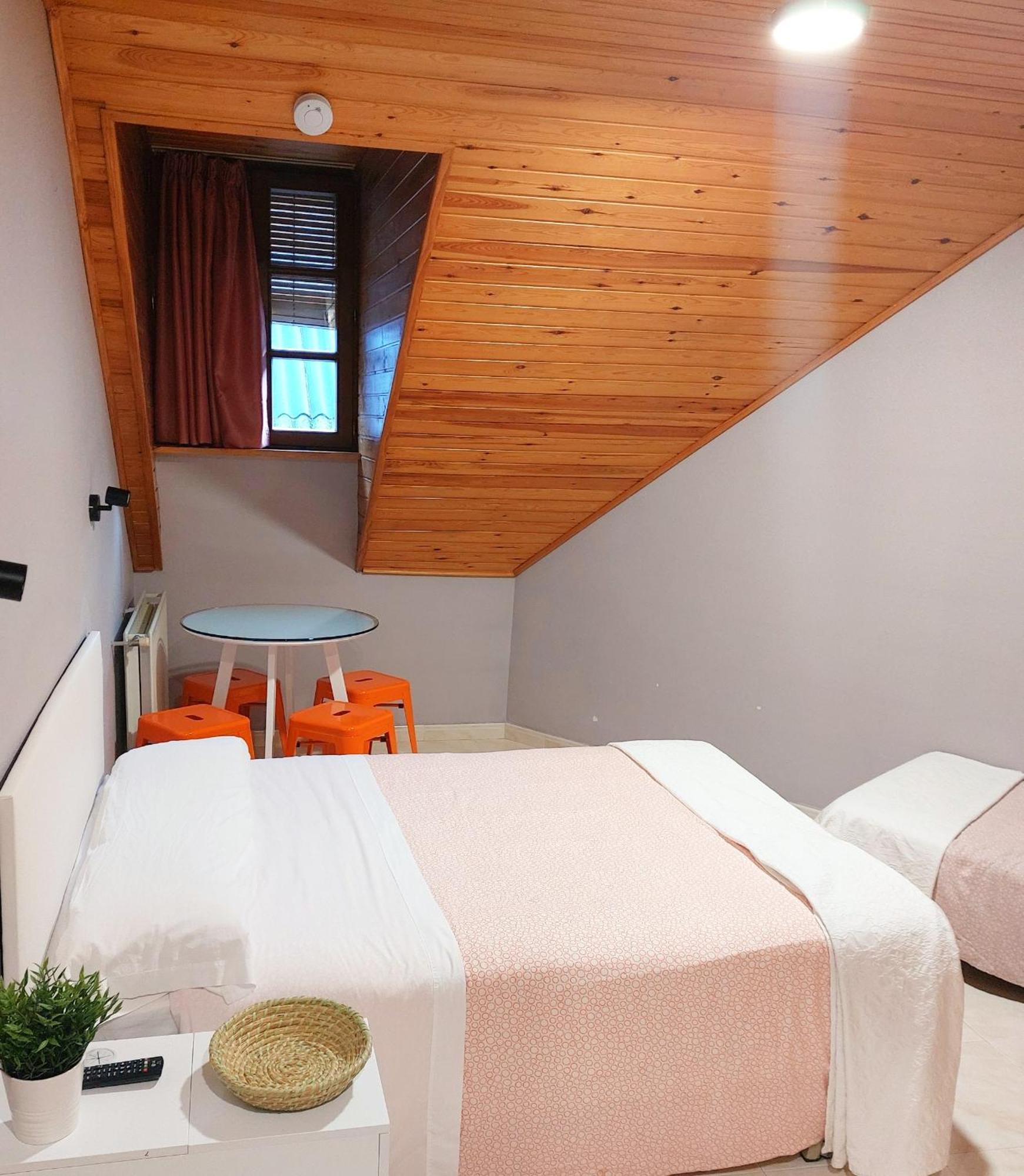 Hotel Marbore *