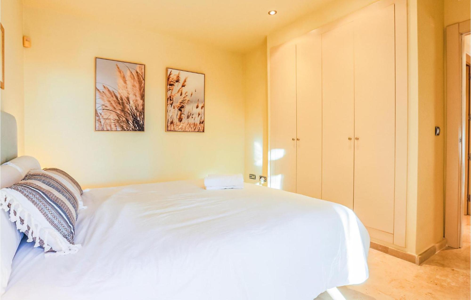 2 Bedroom Gorgeous In Alcazares * Los Alcazares