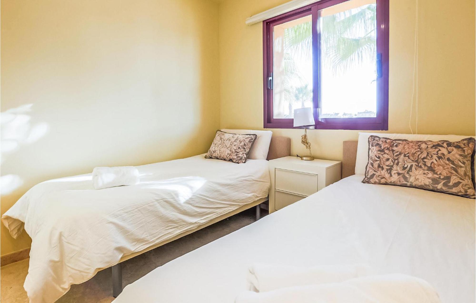 2 Bedroom Gorgeous In Alcazares Apartment