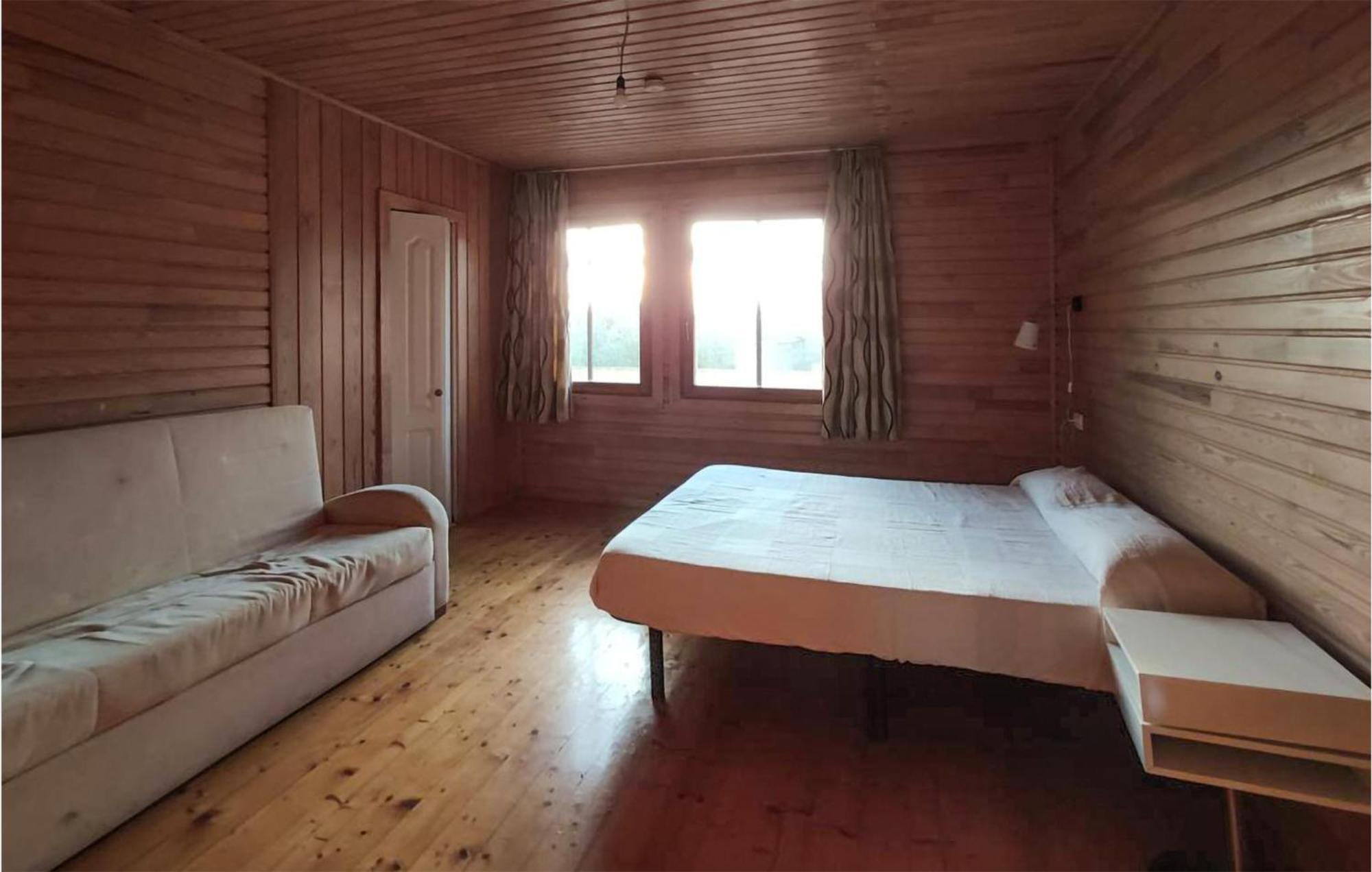 3 Bedroom Awesome In *