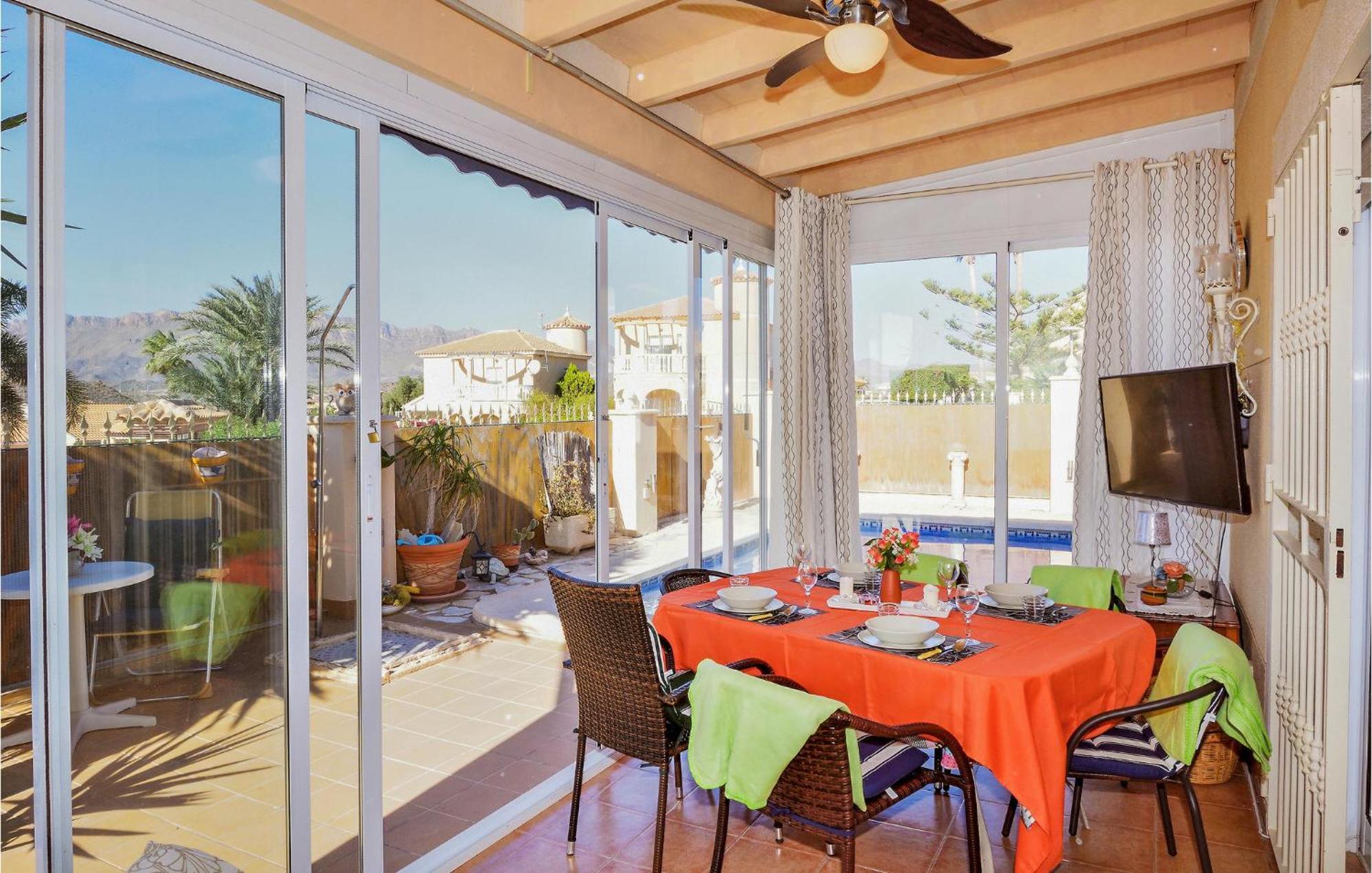 3 Bedroom Stunning In Сasa de vacaciones Pulpí