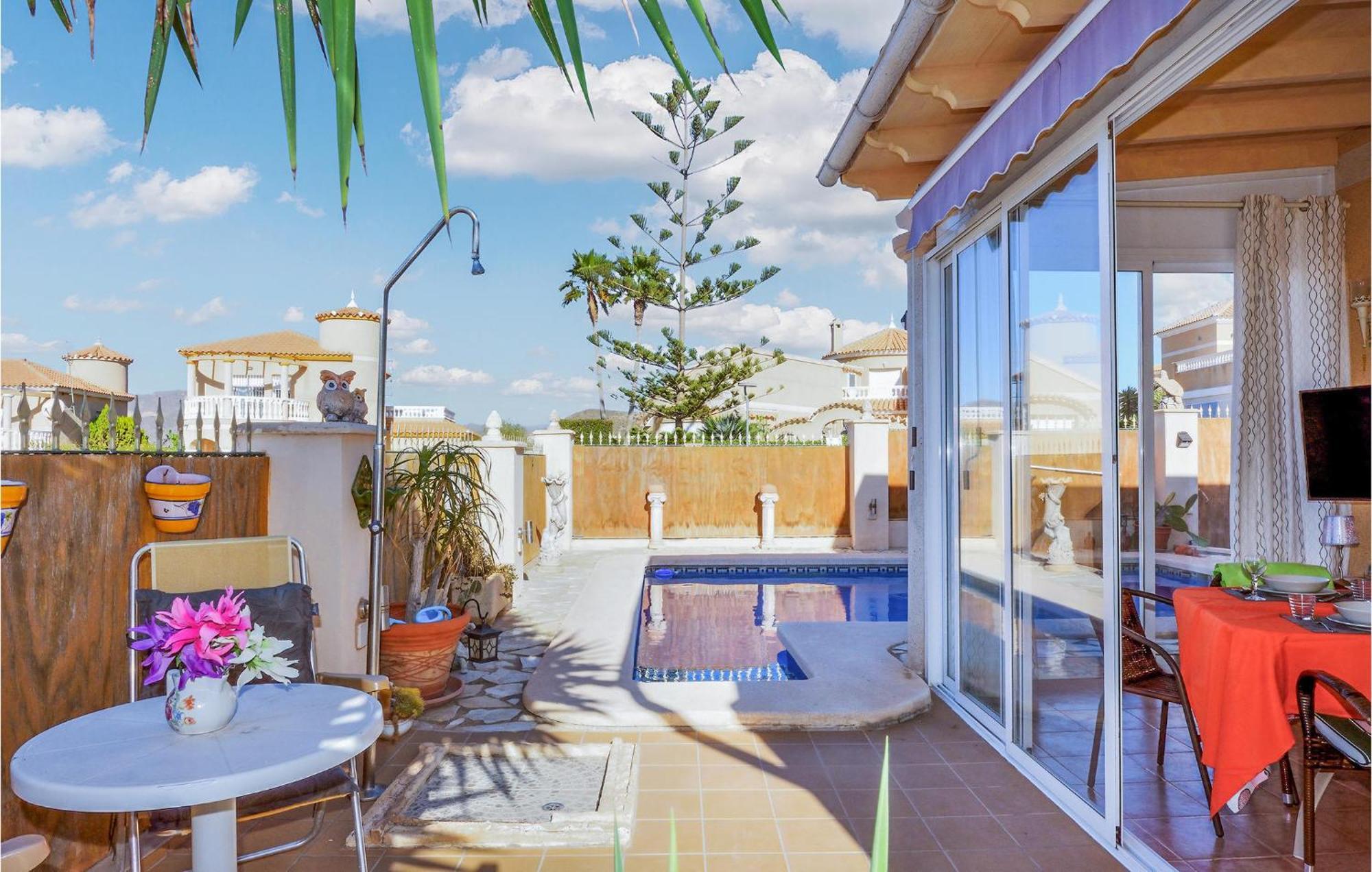 Сasa de vacaciones 3 Bedroom Stunning In Pulpí