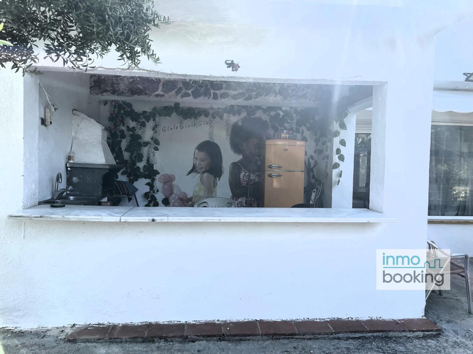 Сasa de vacaciones Mediterrania, Con Piscina Y Barbacoa *