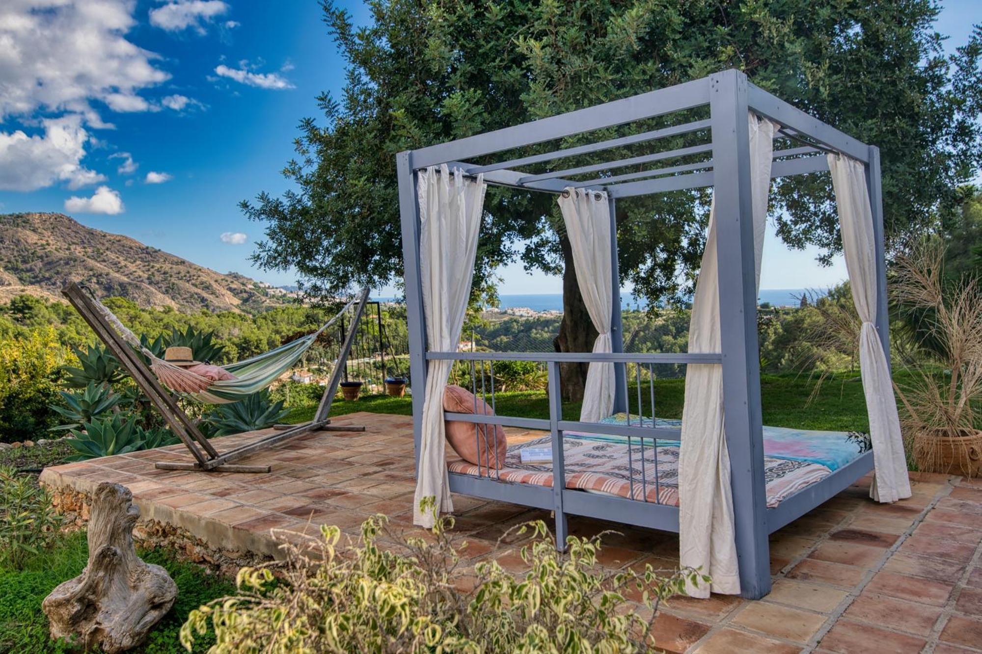 Morera Bed & Breakfast *