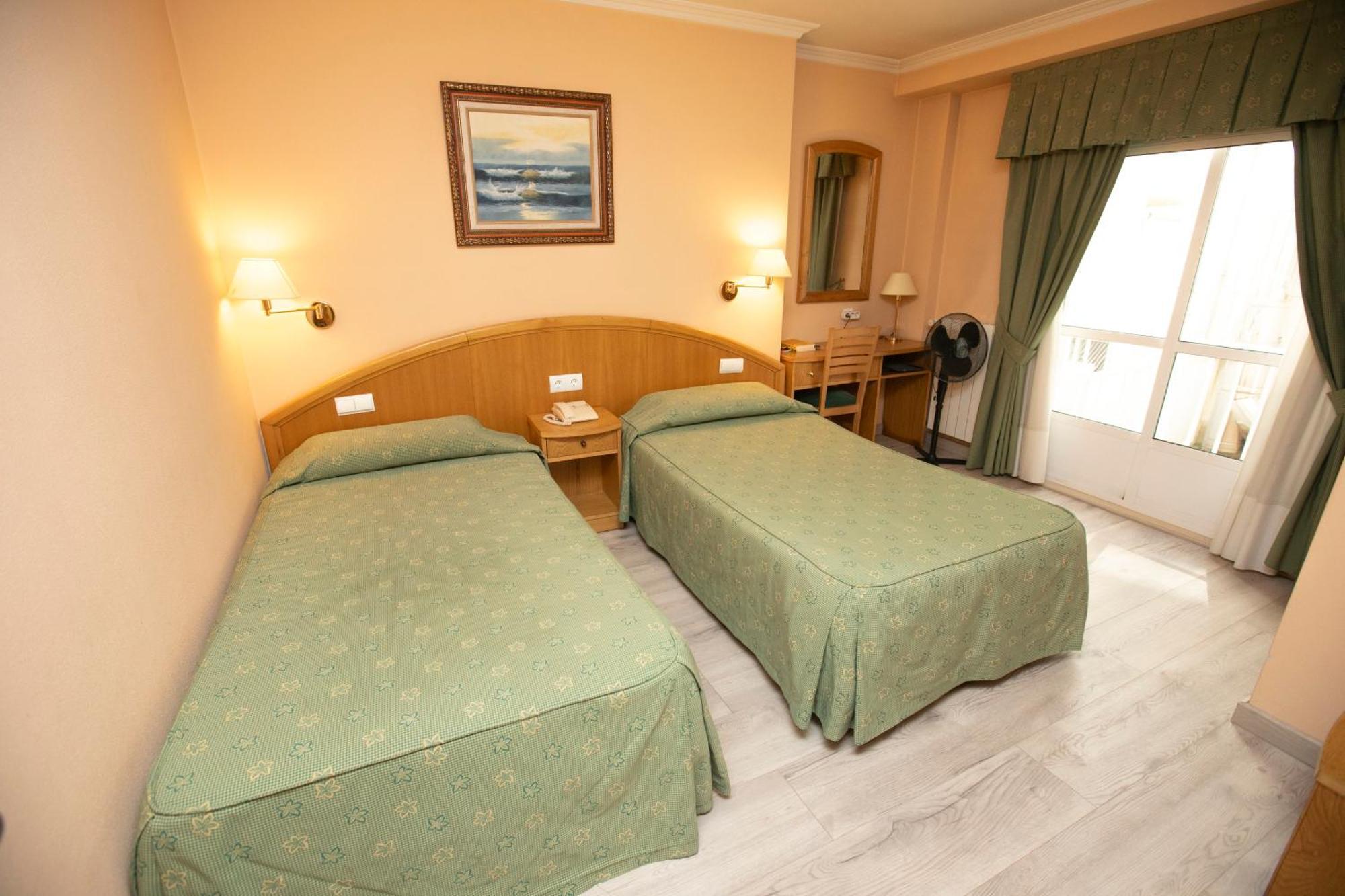 Hotel Payro 2*