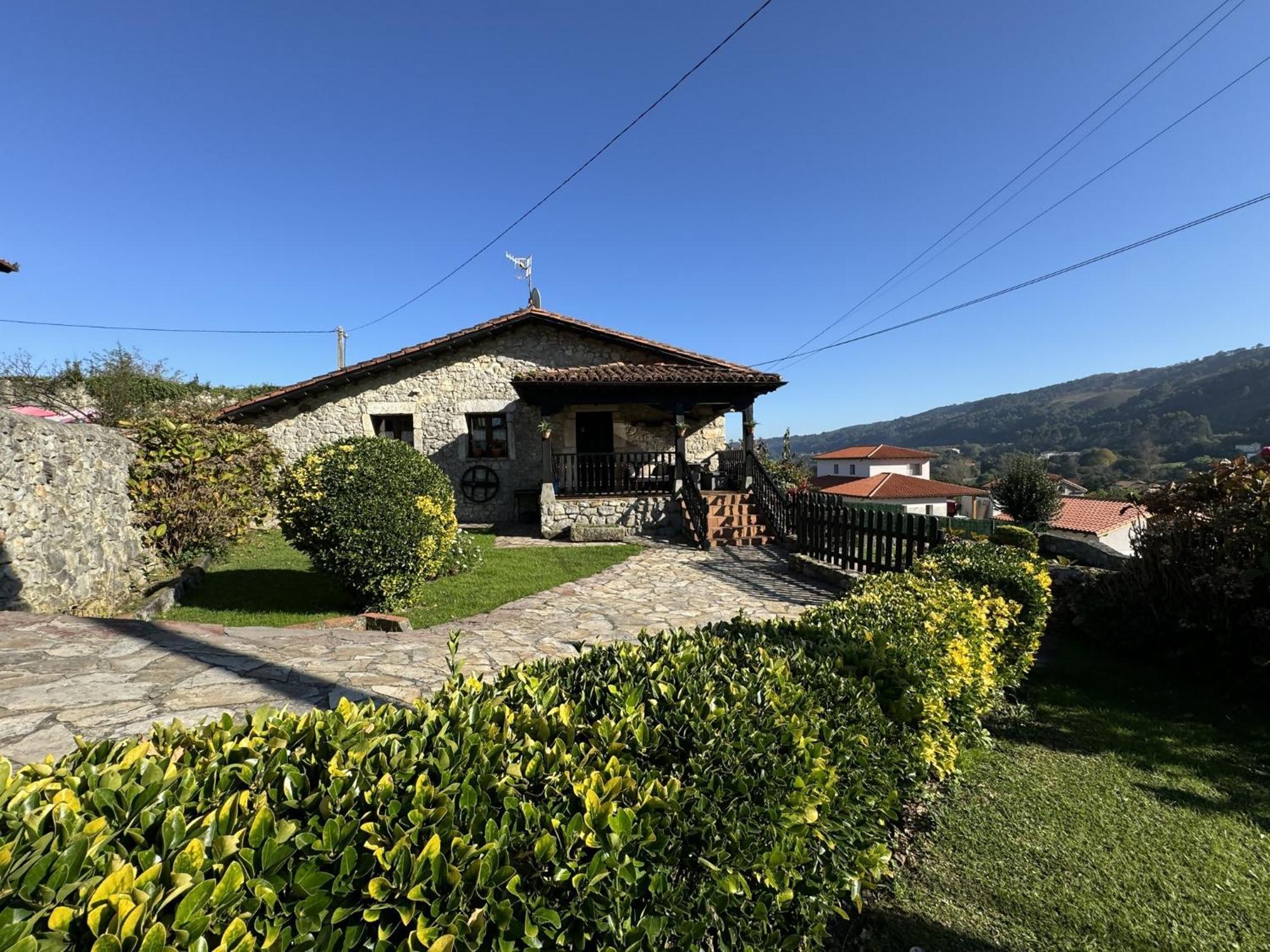Casa Hortensias 2 Pendueles Country house Llanes