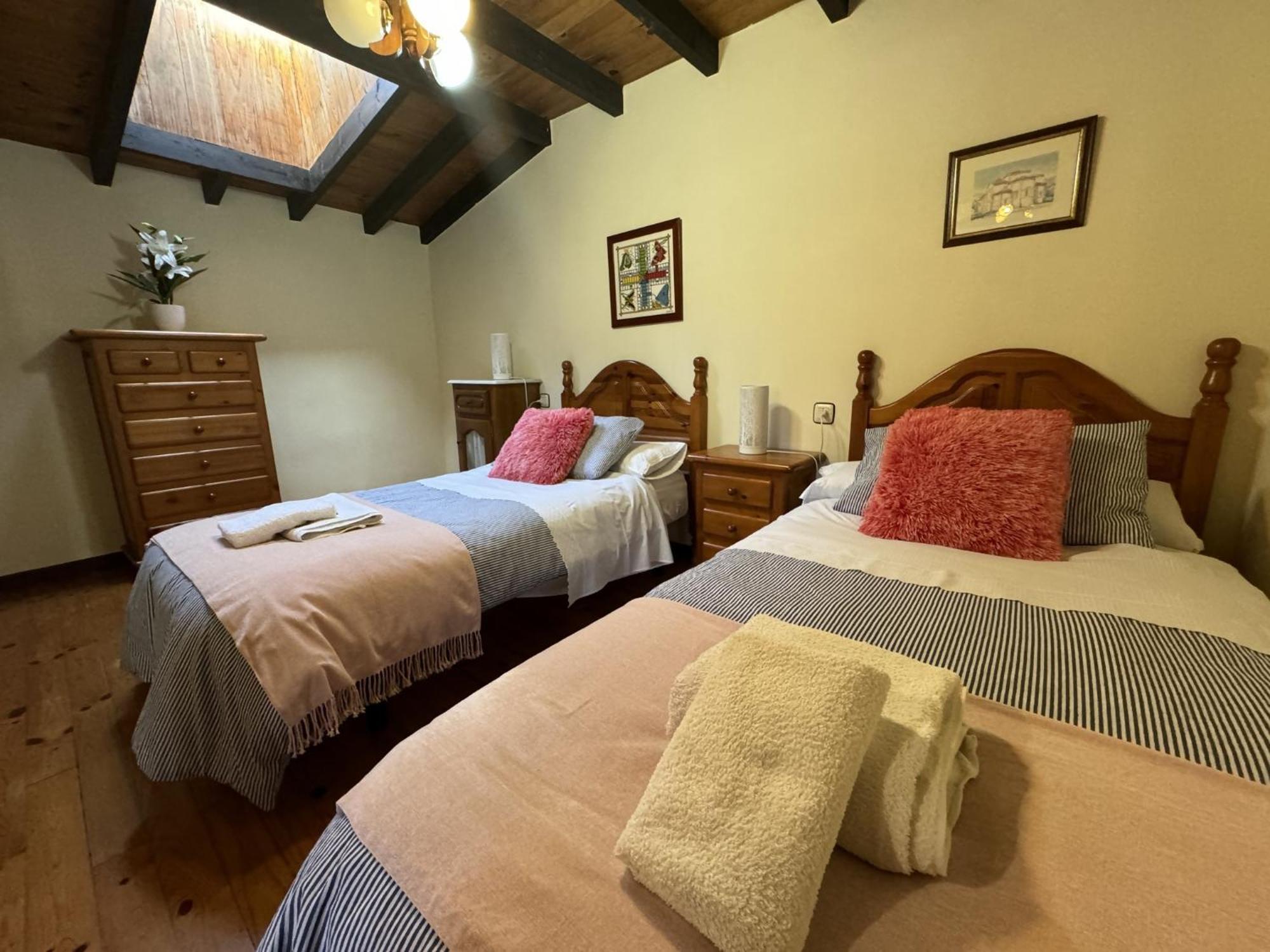 Casa Hortensias 2 Pendueles Country house