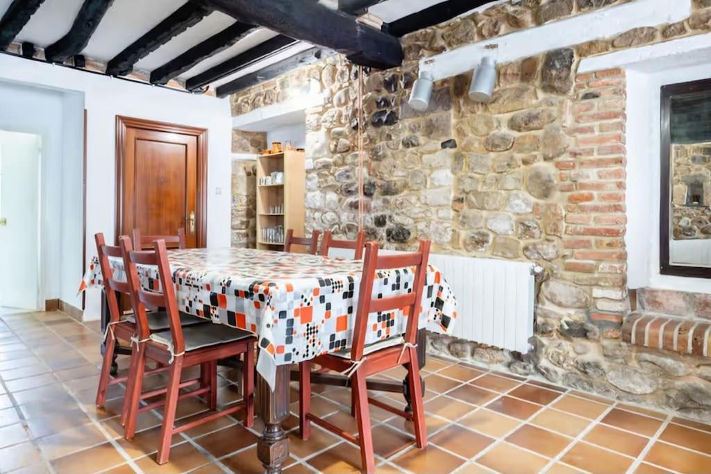 La Jomeruca ,espaciosa Cerca De Playa Y Montana Holiday home Caranceja