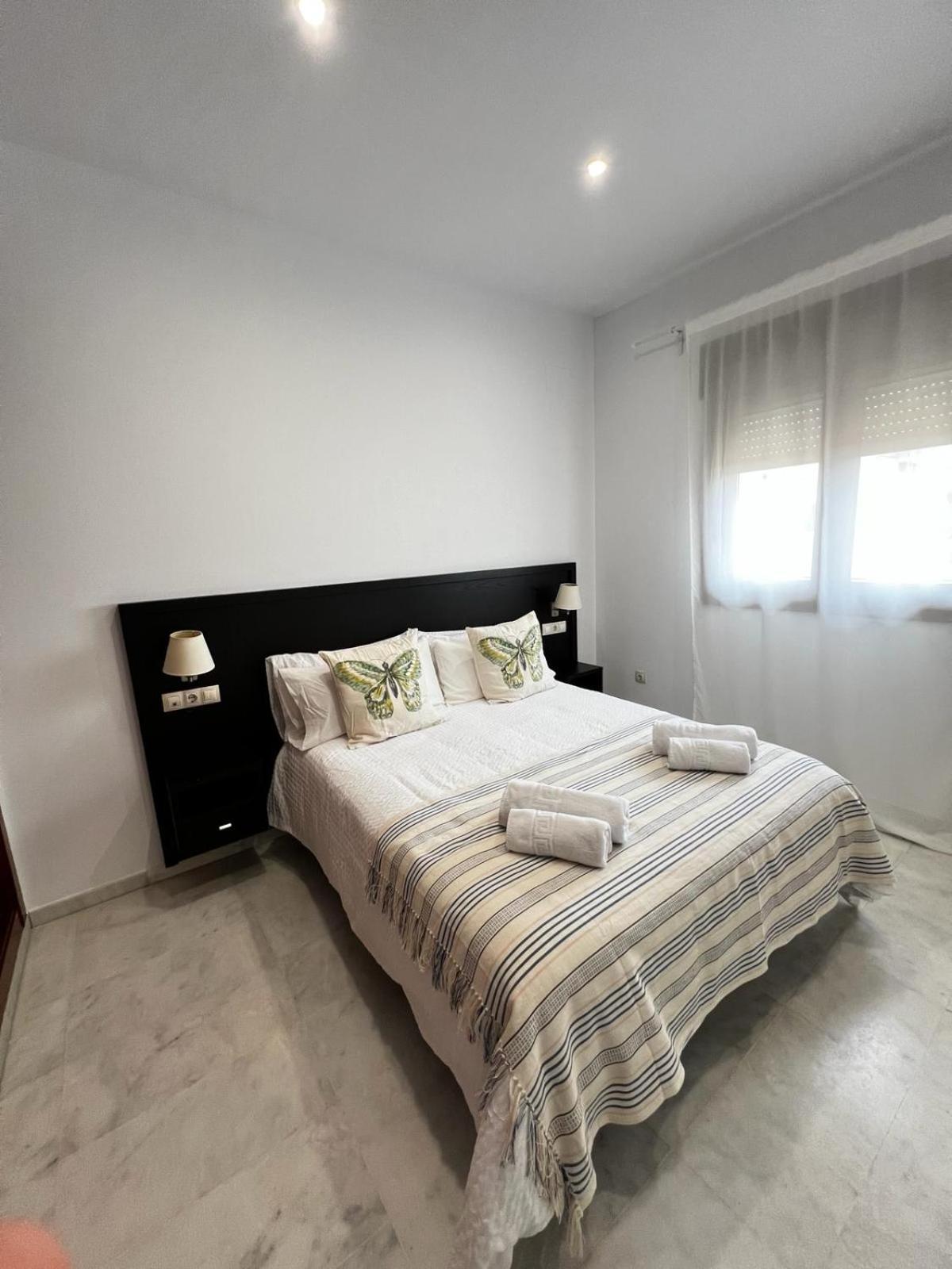 Luxsevilla Moderno 1 Piscina Parking * Bormujos