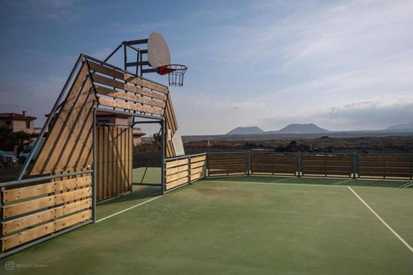 Majanicho Con Piscina Holiday home Lajares