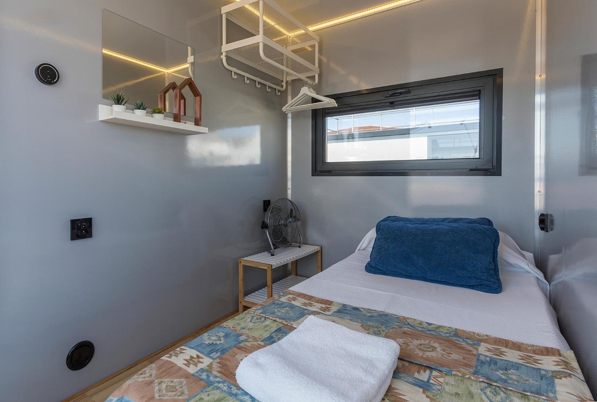 Azvalia Luxury Casa Barco New York And Texas-unique Houseboat Experience