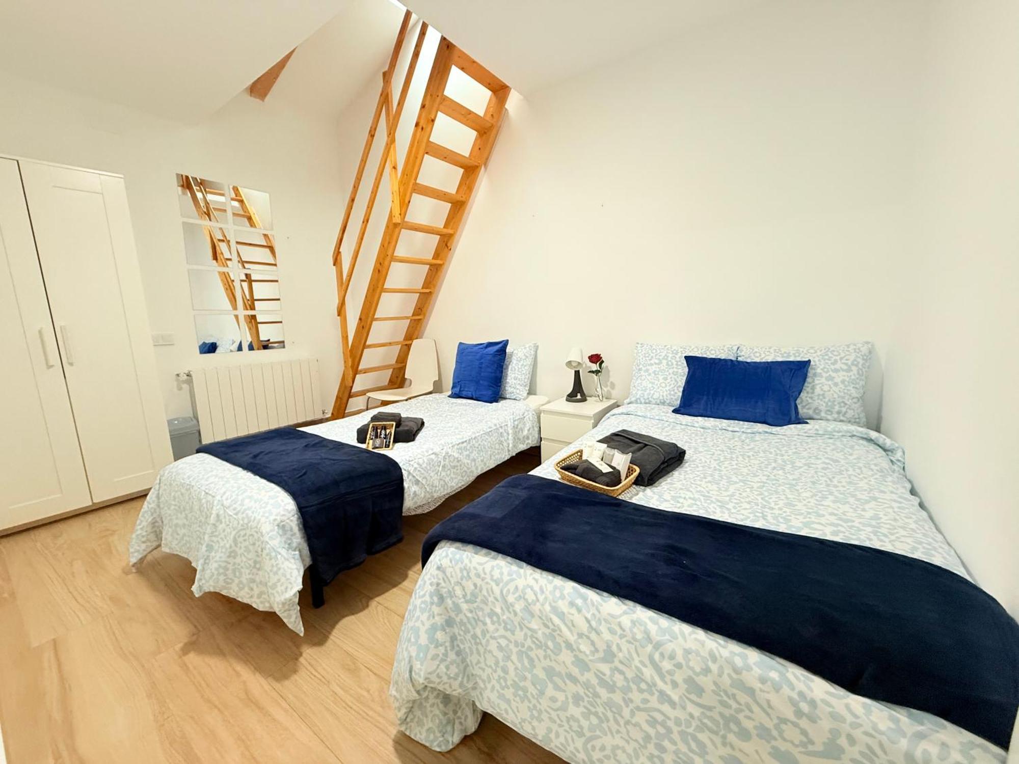 Rosa Rooms, Con Bano Privado * Pozuelo de Alarcón