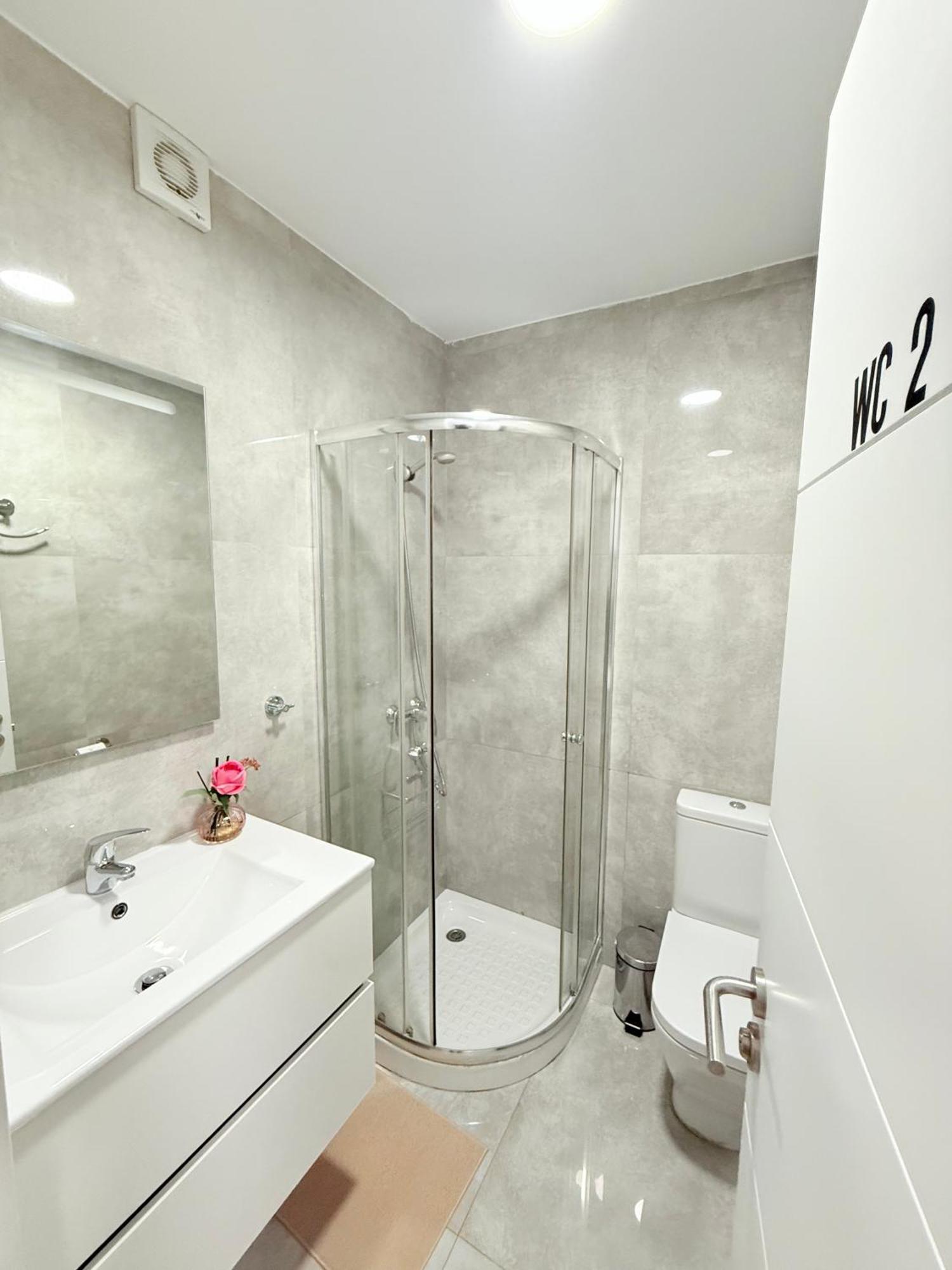 Rosa Rooms, Con Bano Privado Apartamento Pozuelo de Alarcón