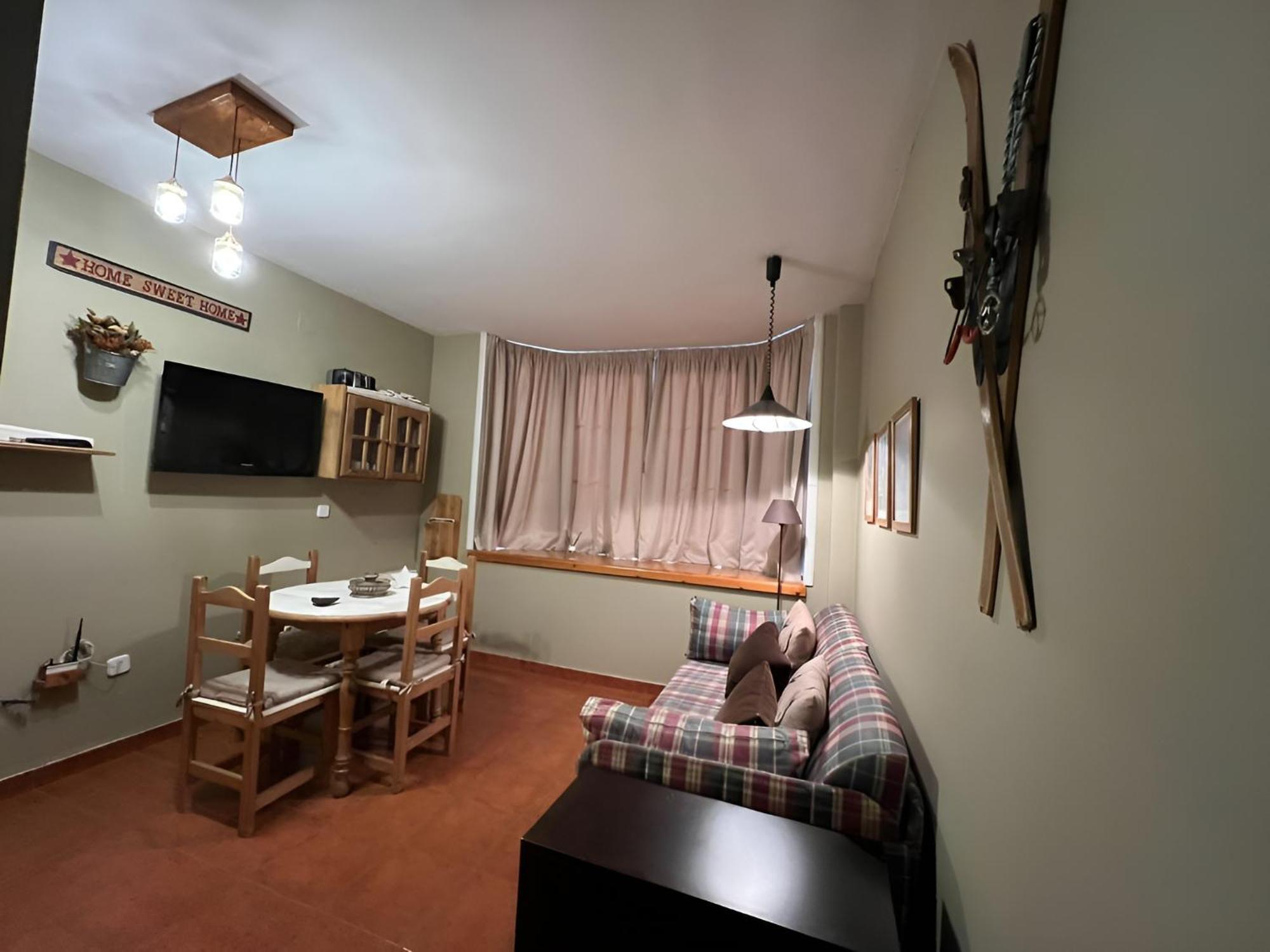 Apartament *