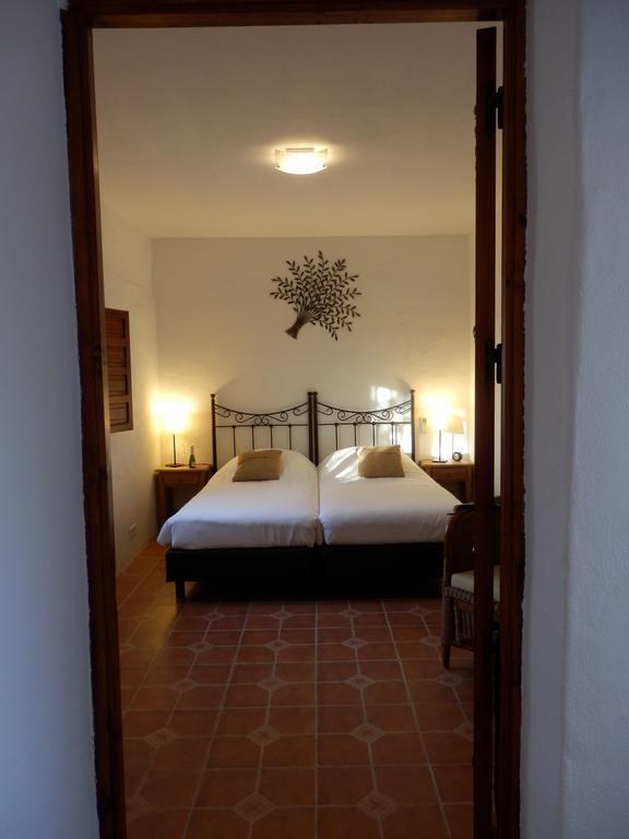 Casa Agradable Bed & Breakfast