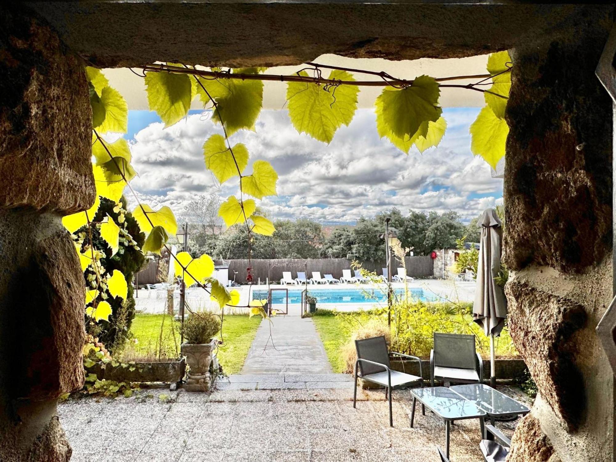 Rural With Direct Access To The Pool Сasa de vacaciones *