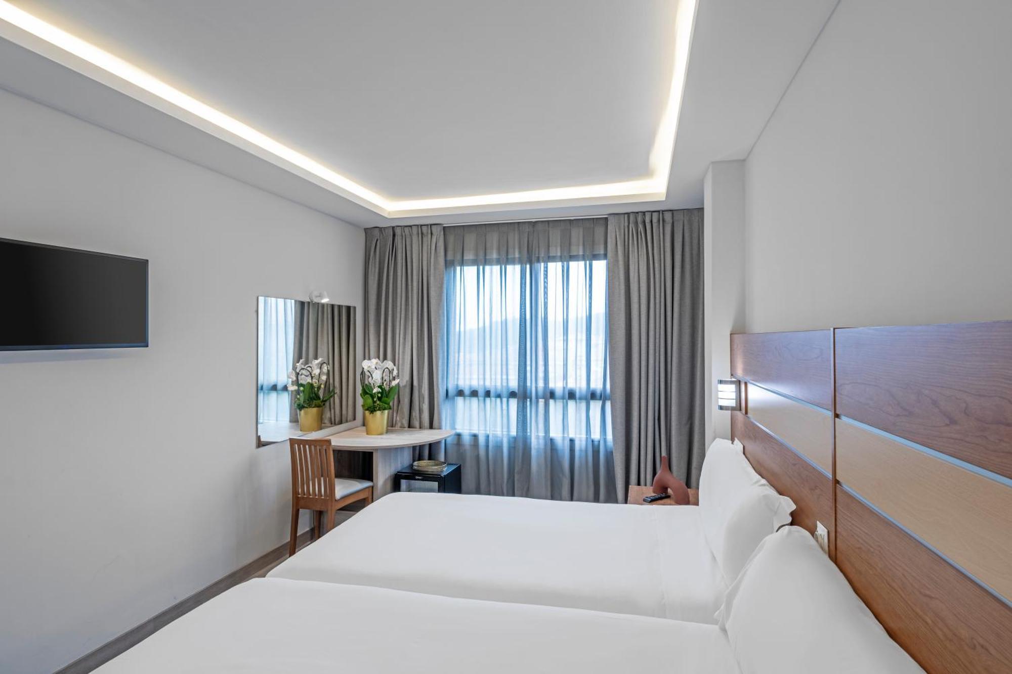 Faranda Tilos, Ascend Collection 4*