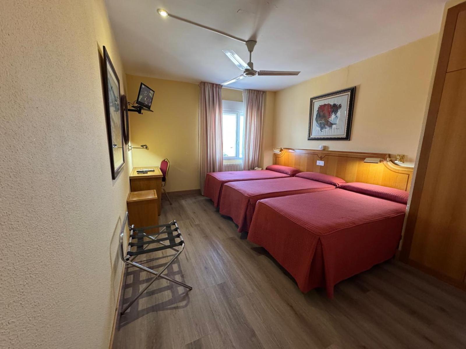 Rey Arturo Burgos Hotel 3*