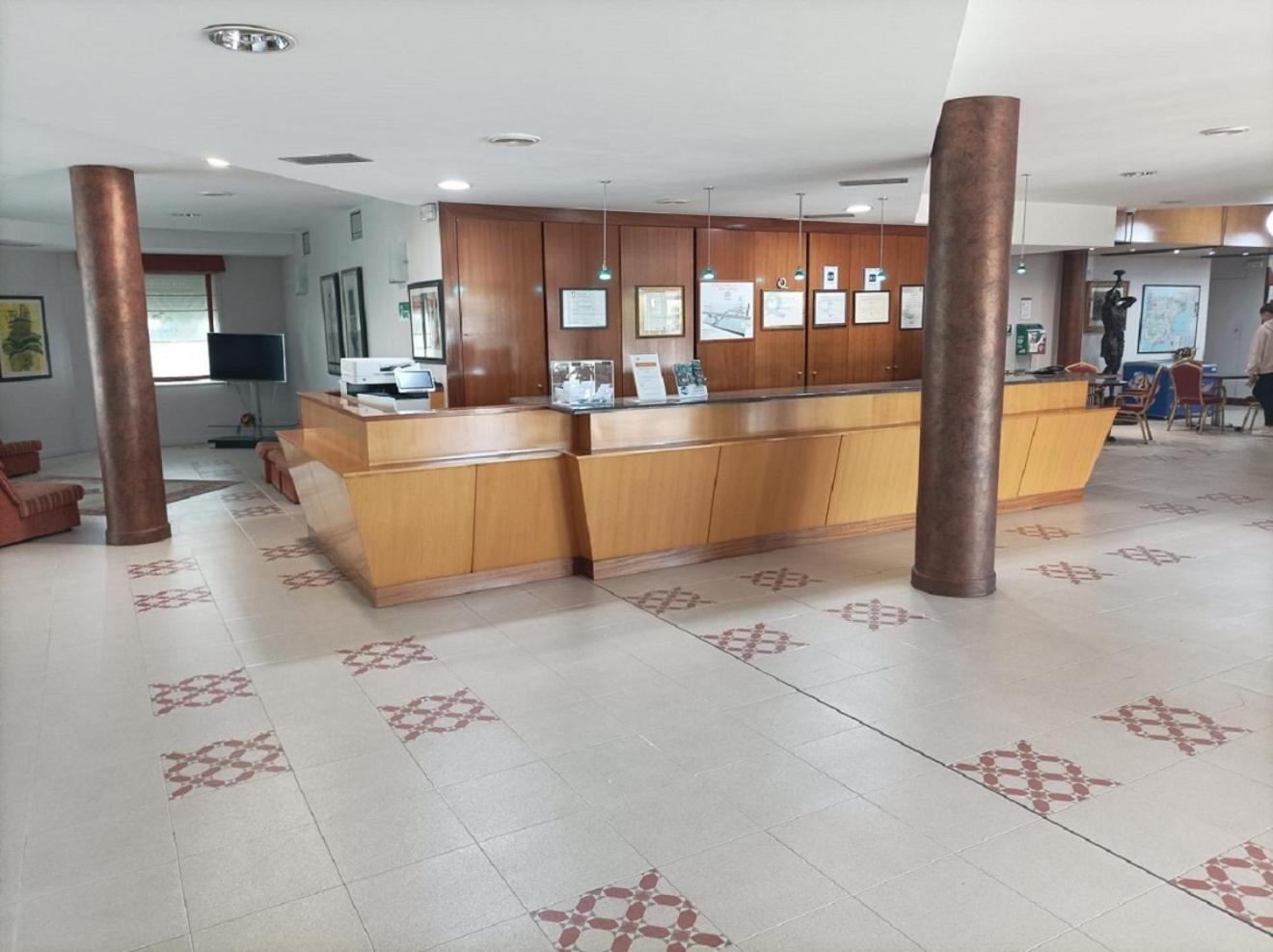 Rey Arturo Burgos 3* Villagonzalo Pedernales