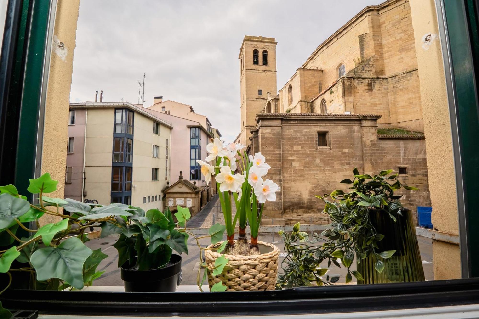 Santiago Tower Aire Ac Casco Antiguo By Logrono