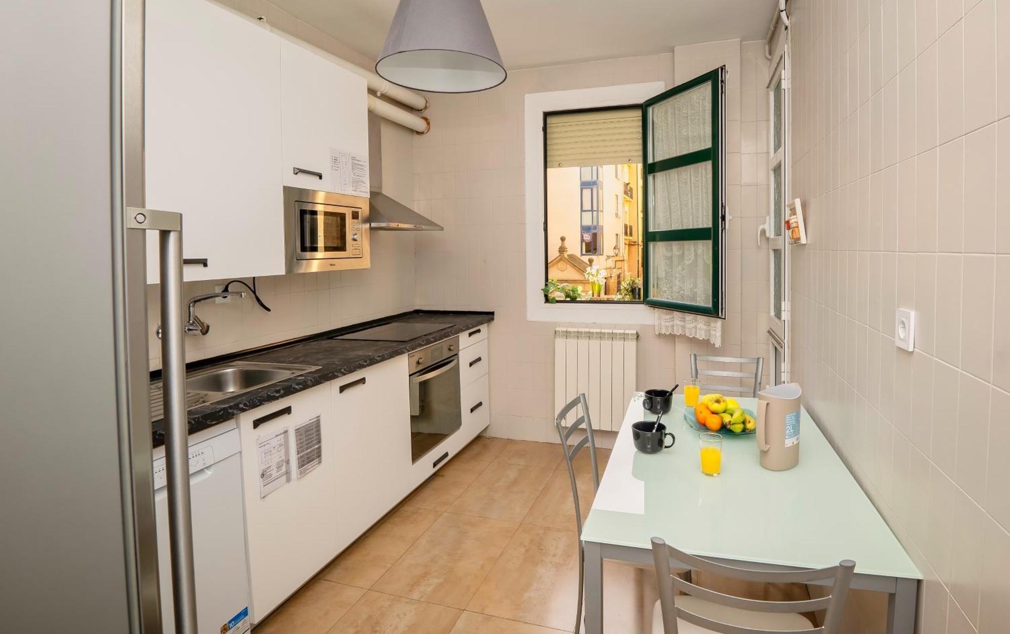 Apartment Santiago Tower Aire Ac Casco Antiguo By *