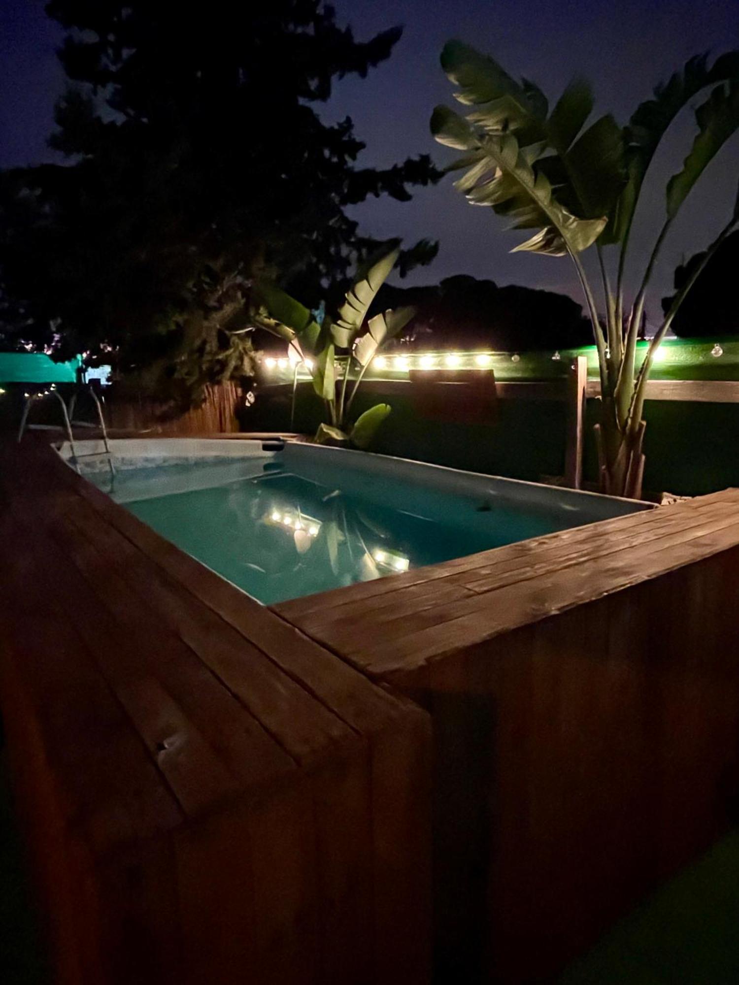 Nomada, Chalet Con Piscina En Alcala De Guadaira Holiday home